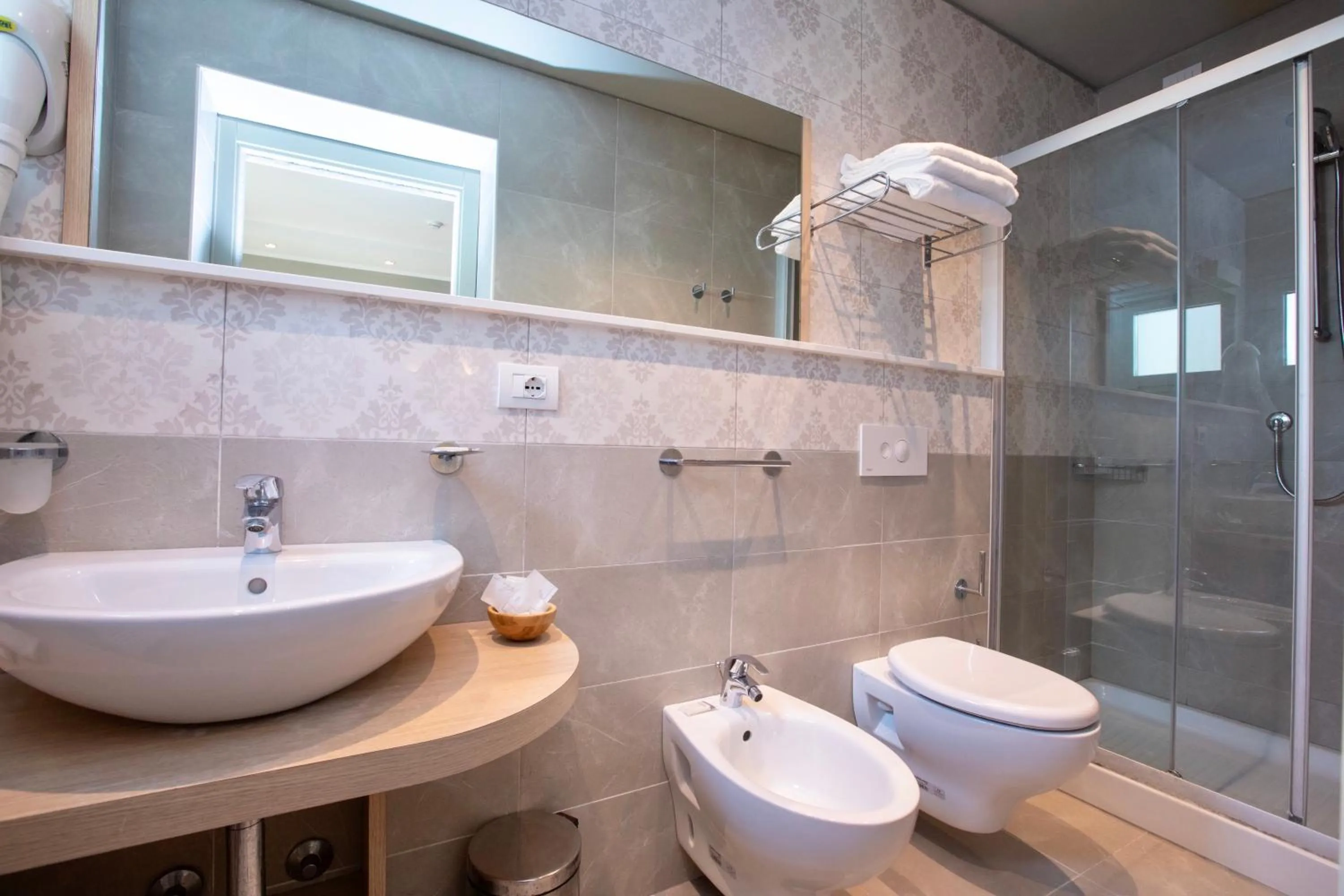 Bathroom in Hotel Liane Riccione