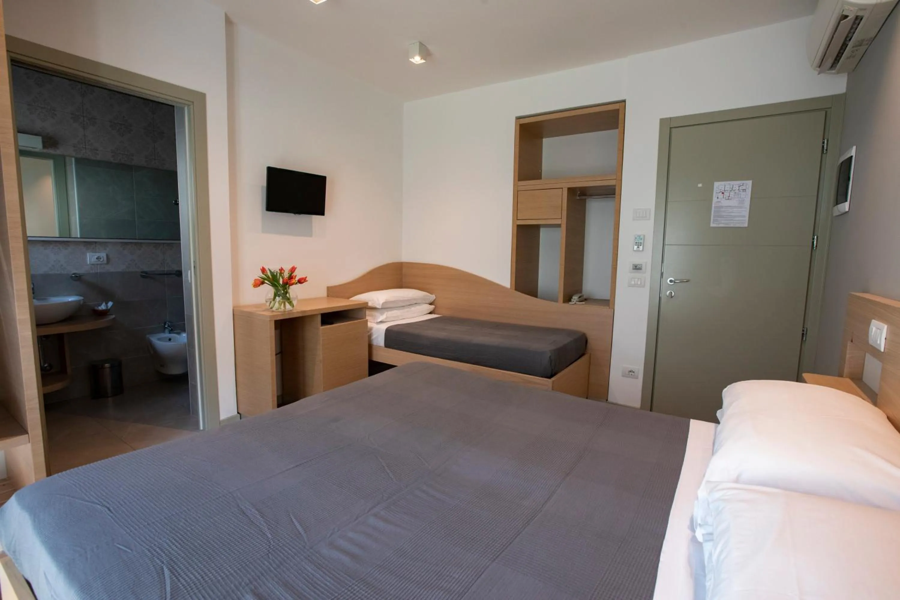 Bedroom, Bed in Hotel Liane Riccione