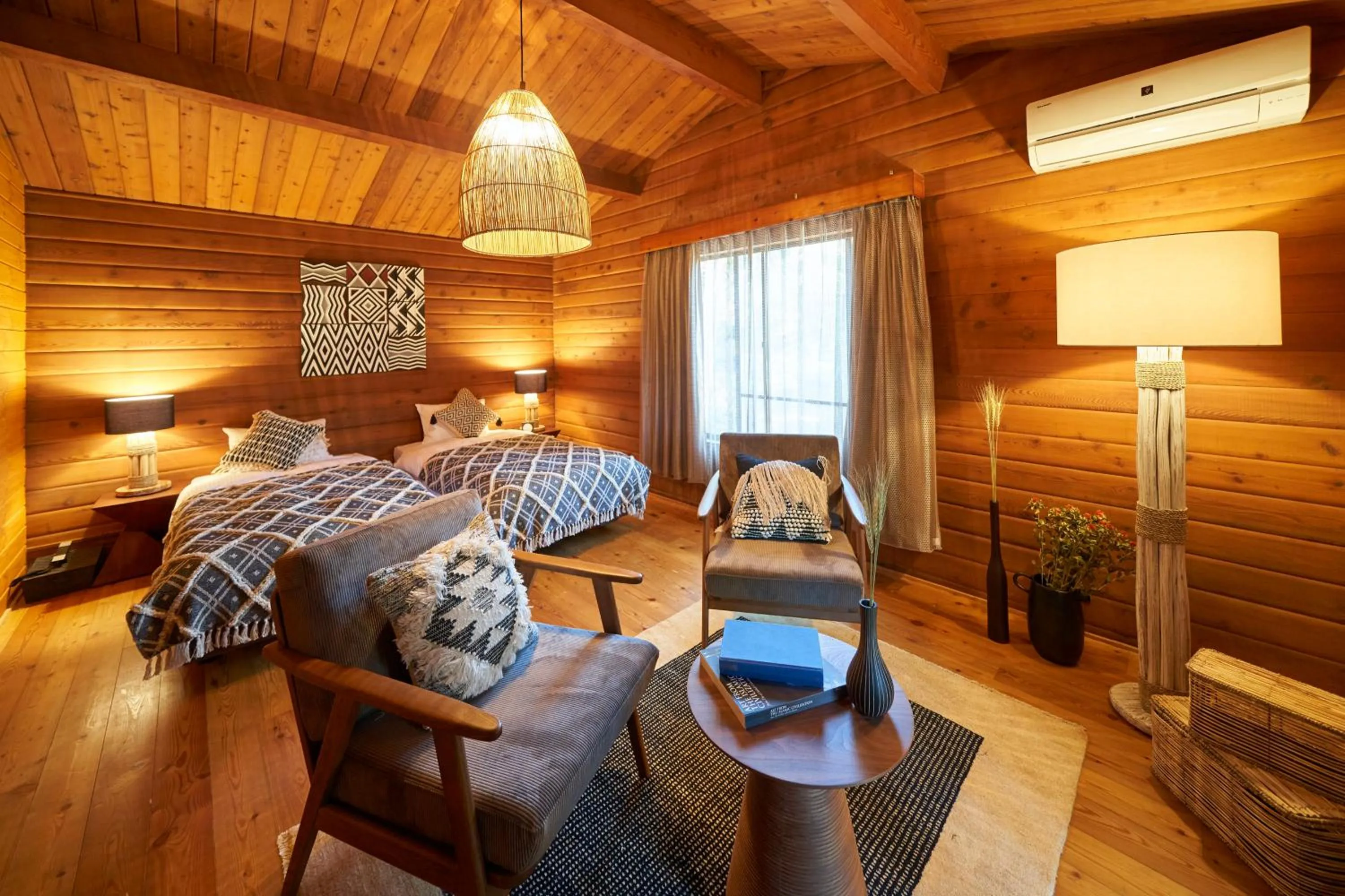 Photo of the whole room, Bed in Resol no Mori