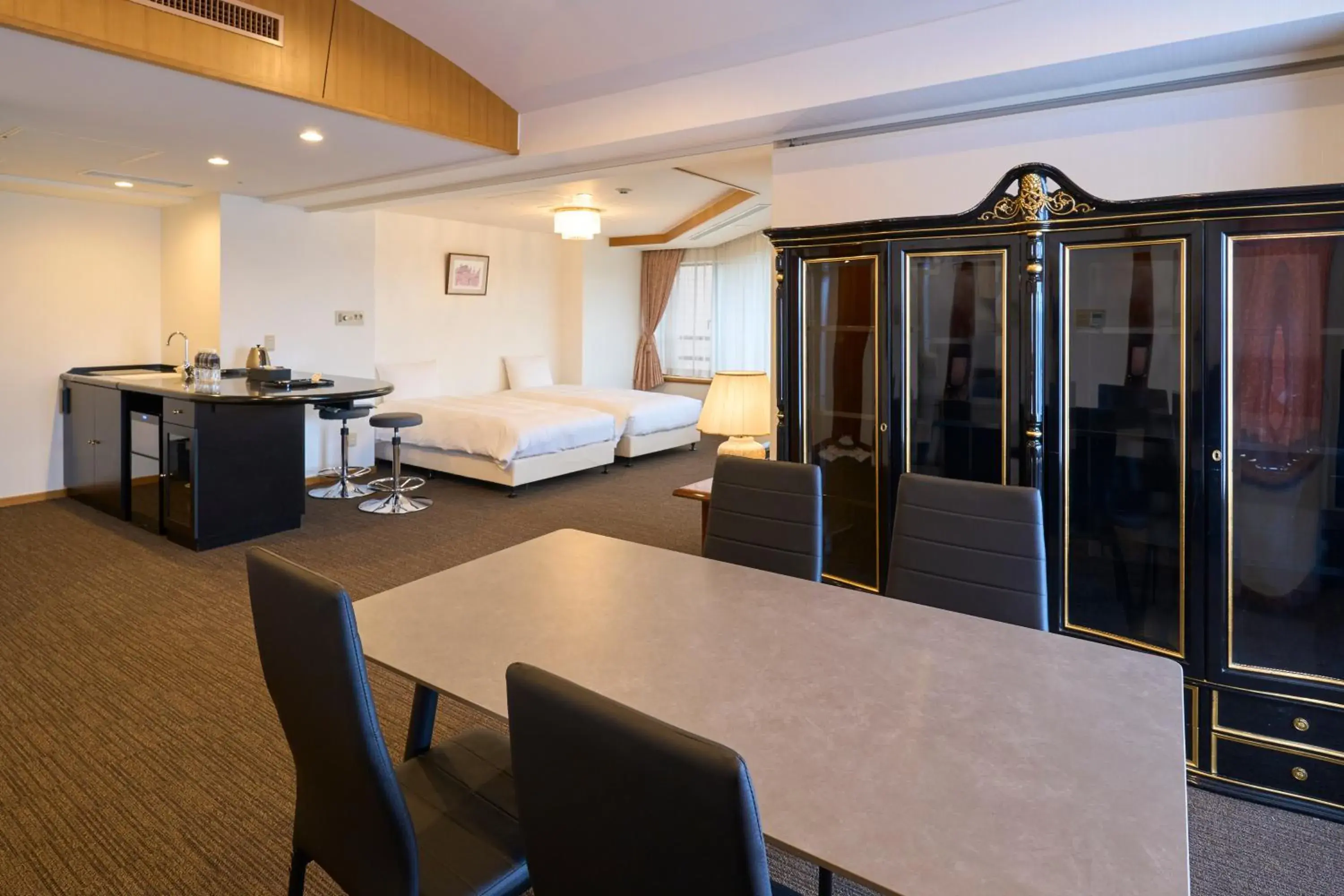 Relaxation Suite in Resol no Mori Relaxation Suite in Resol no Mori