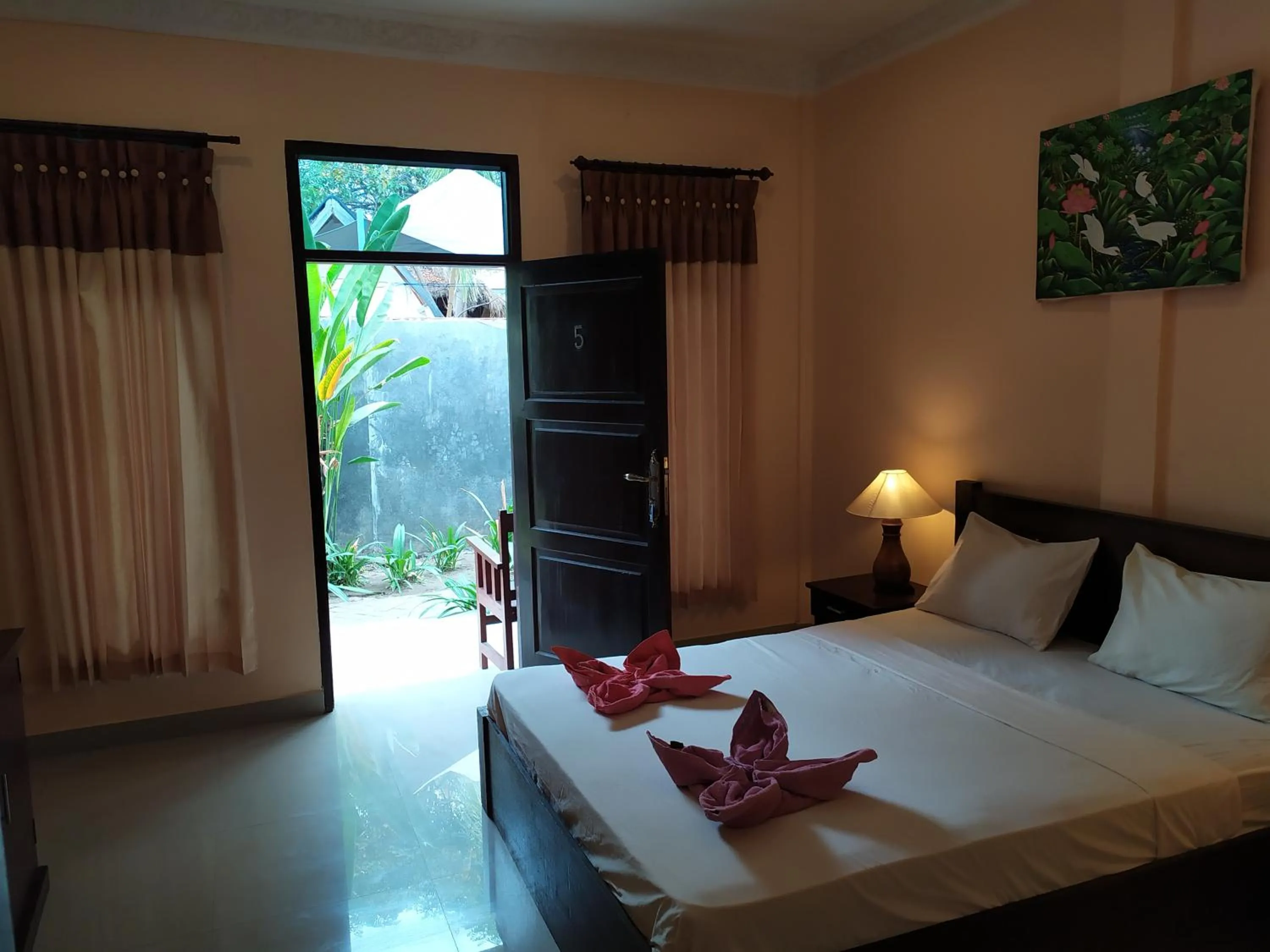 Bedroom, Bed in Kusuka Bungalow