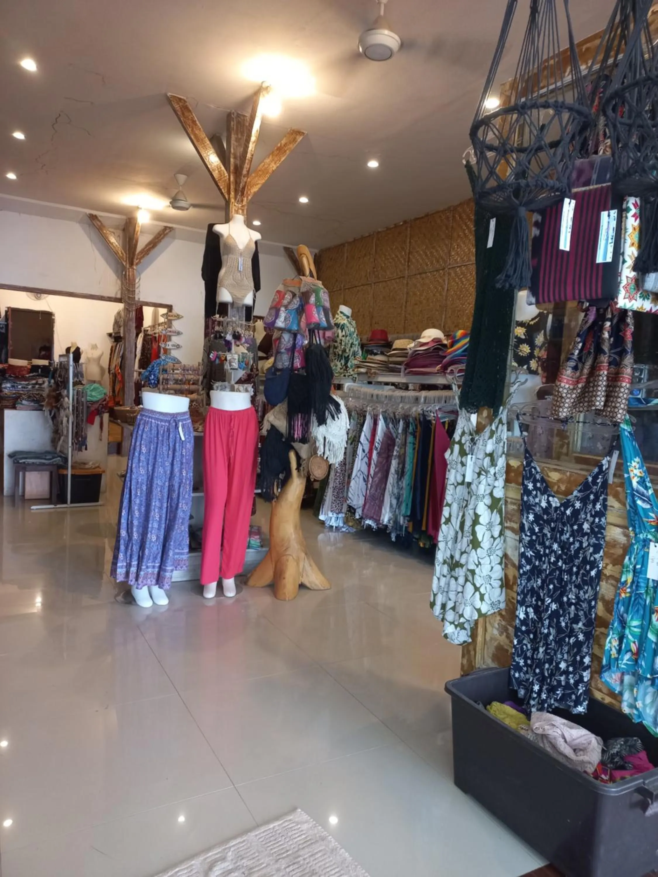 On-site shops in Kusuka Bungalow