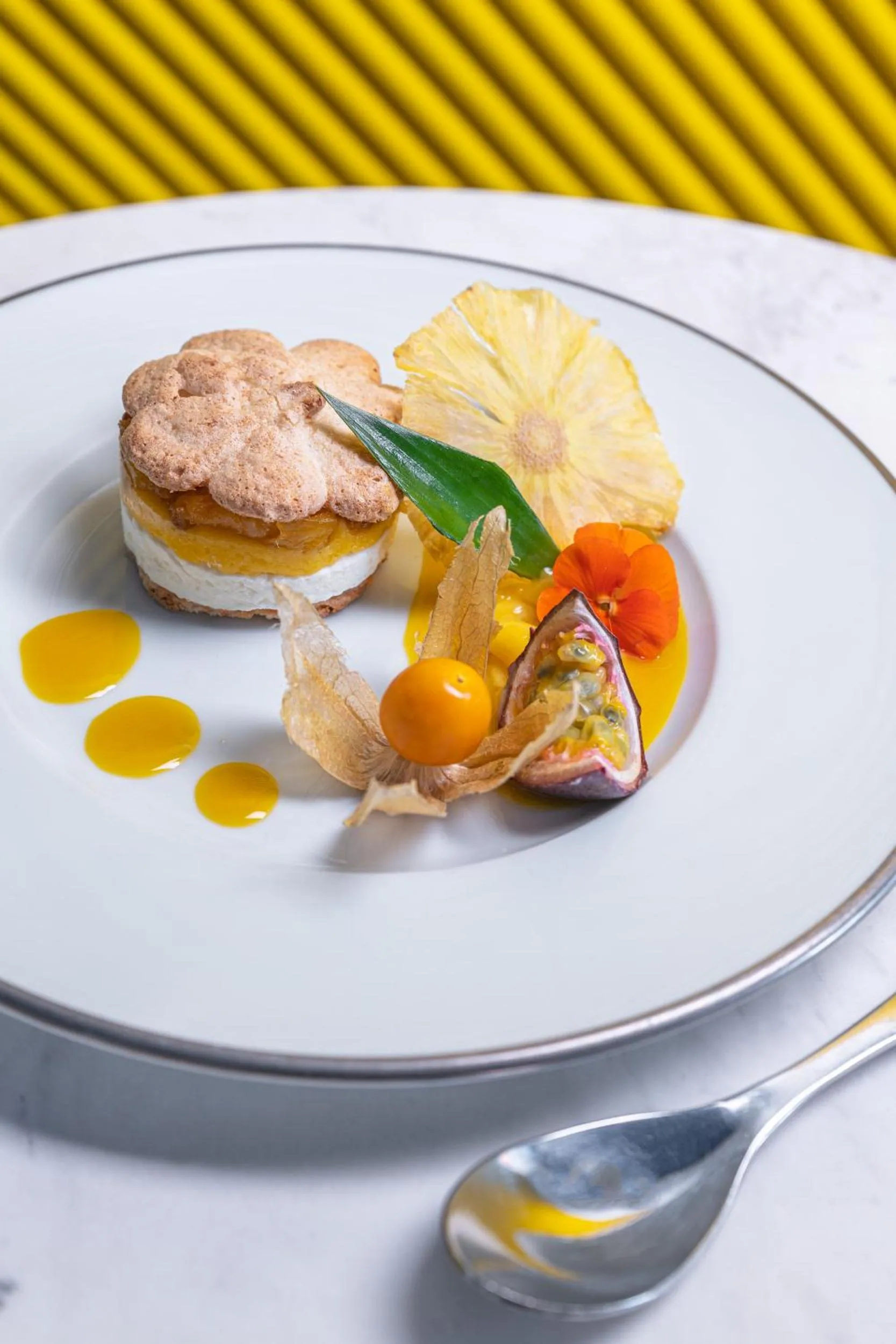 Food and drinks in Hôtel Le Bailli De Suffren