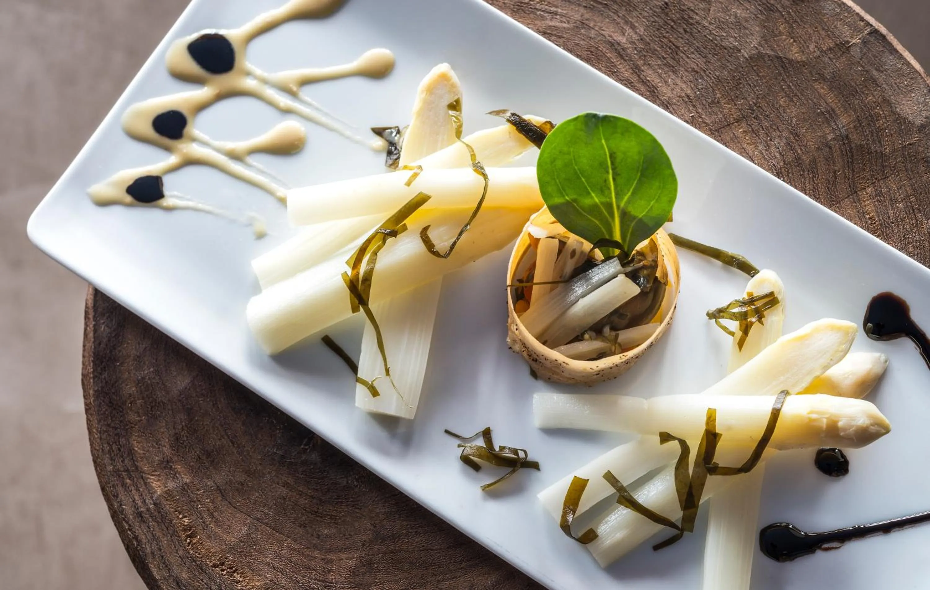 Restaurant/places to eat in Hôtel Le Bailli De Suffren