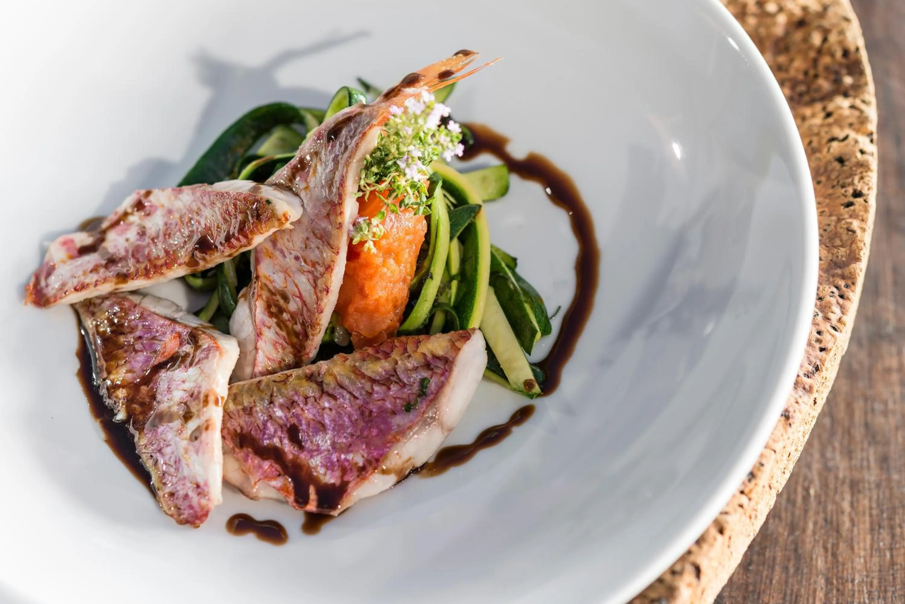 Restaurant/places to eat in Hôtel Le Bailli De Suffren