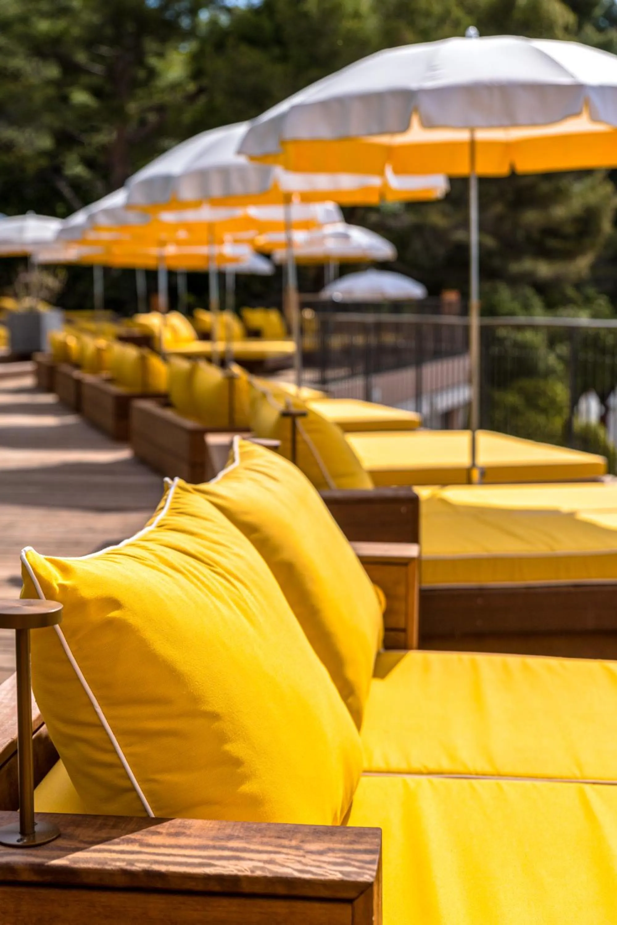 Patio in Hôtel Le Bailli De Suffren