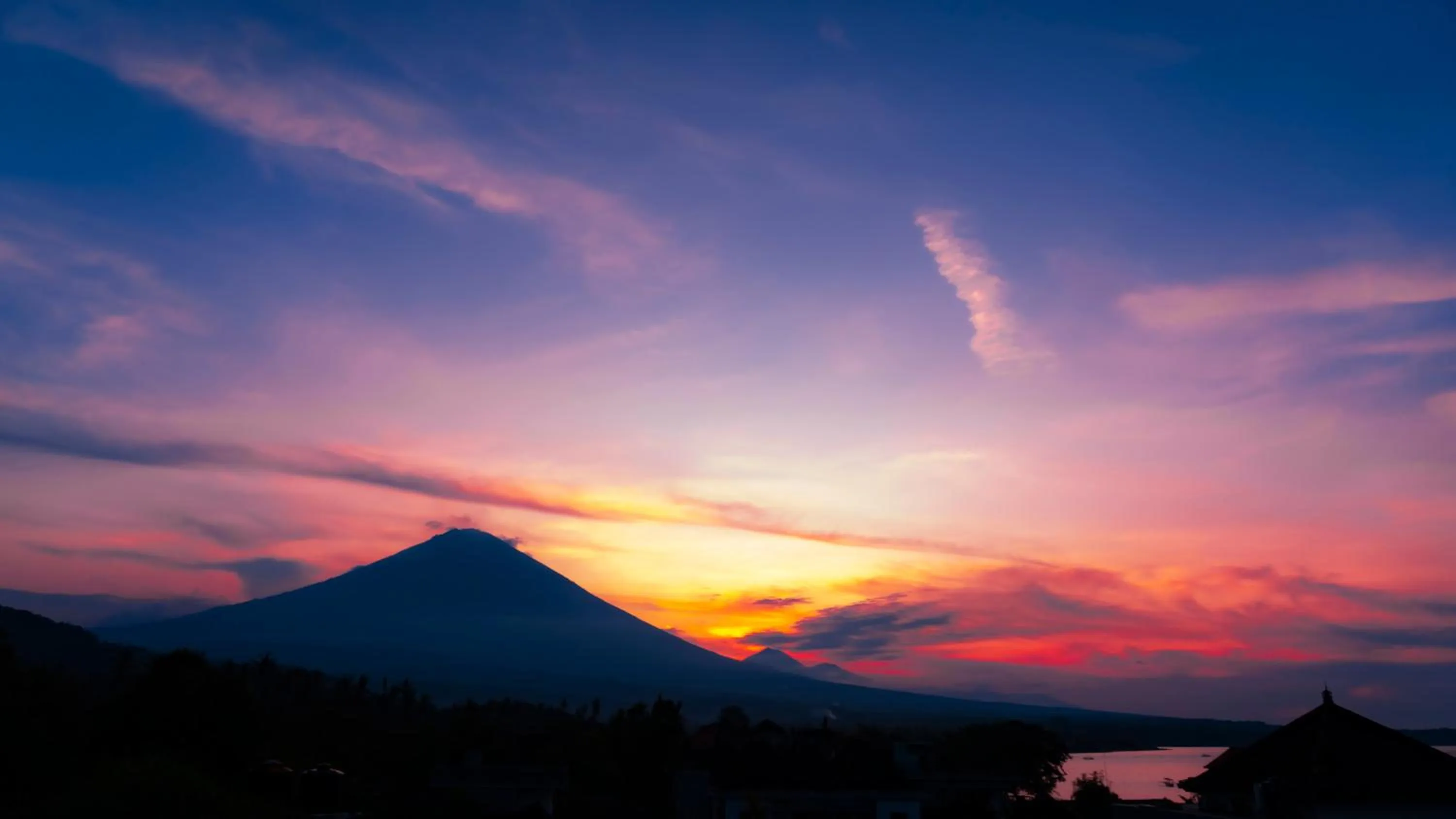 Mountain view in Seamount Hotel Amed