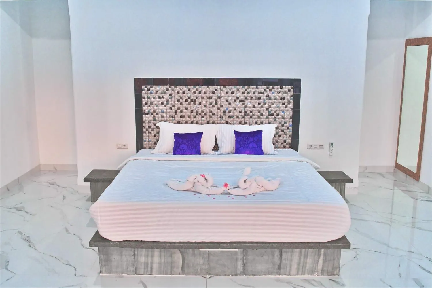 Bed in Seamount Hotel Amed