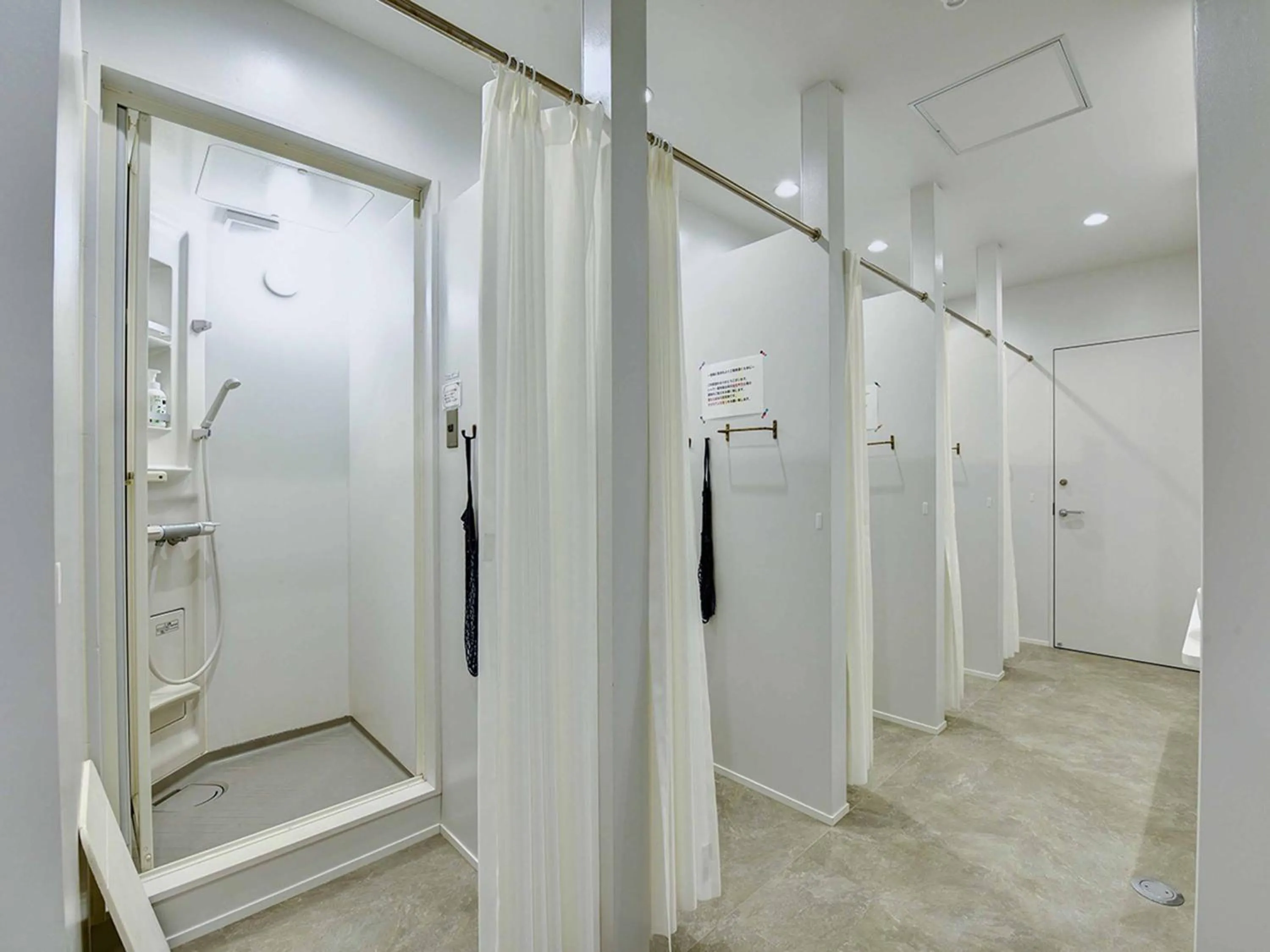 Bathroom in YUKUSA OHSUMI UMI no GAKKO