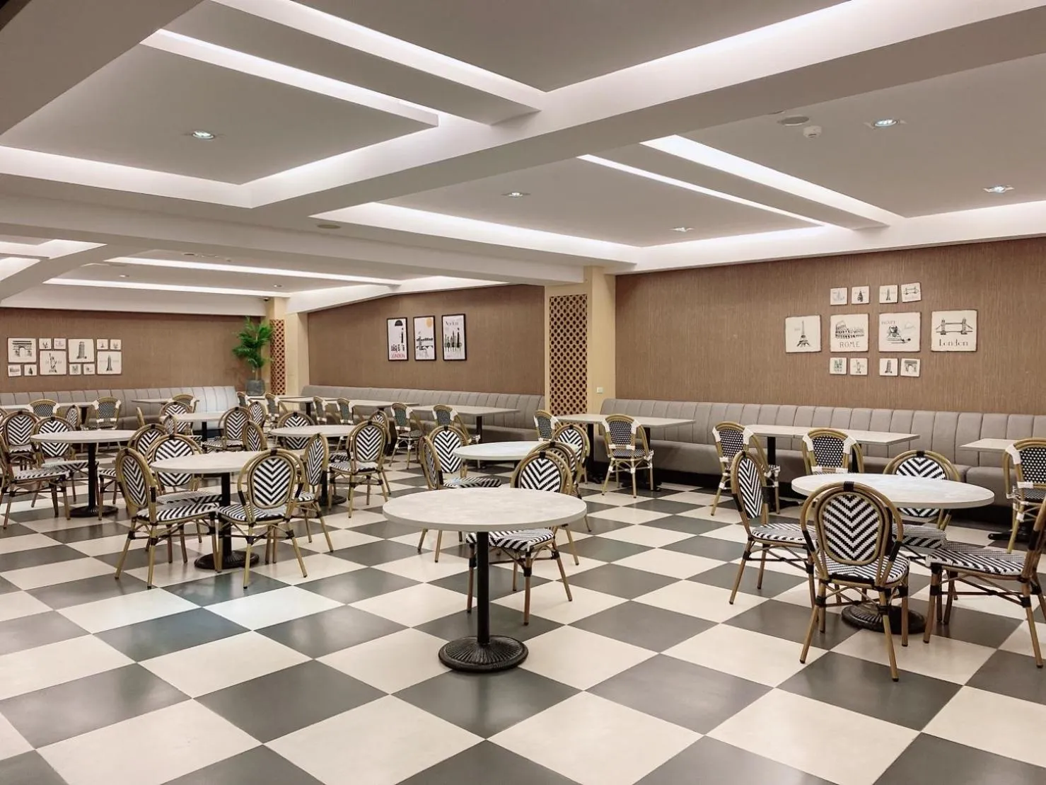 Restaurant/places to eat in Guanko Hotel