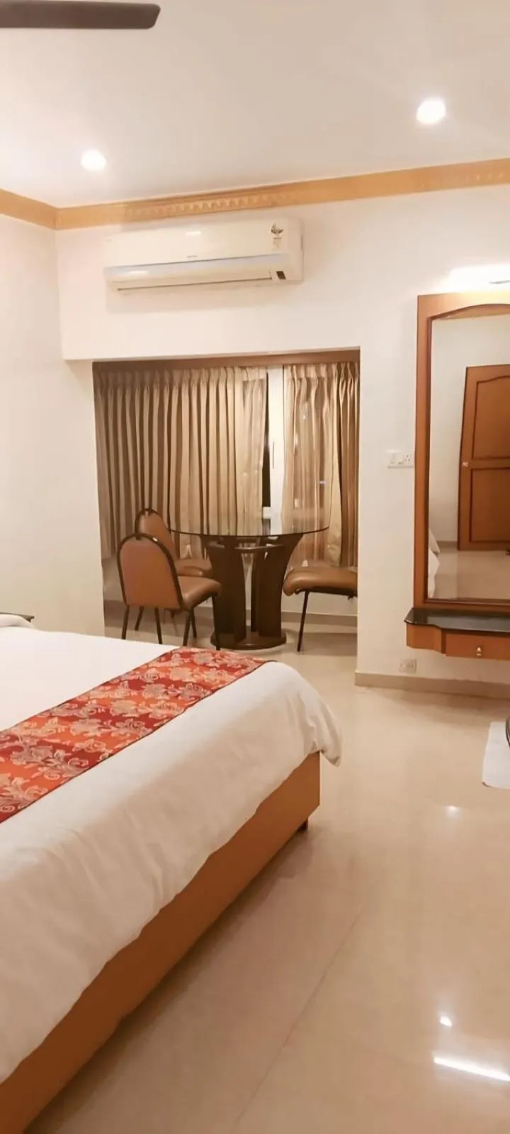 Bed in Hotel Nahar Manchester Inn