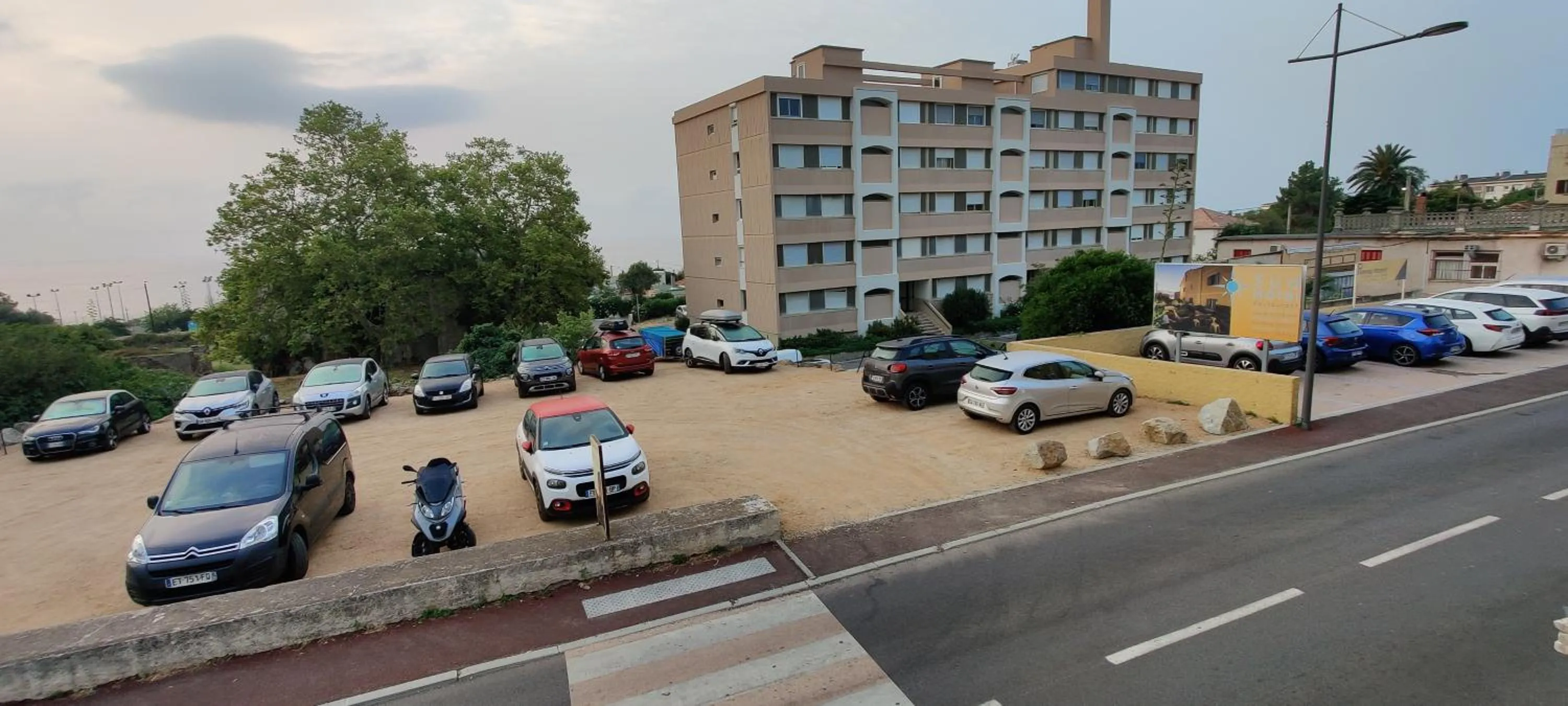 Parking in Sud Hôtel Restaurant