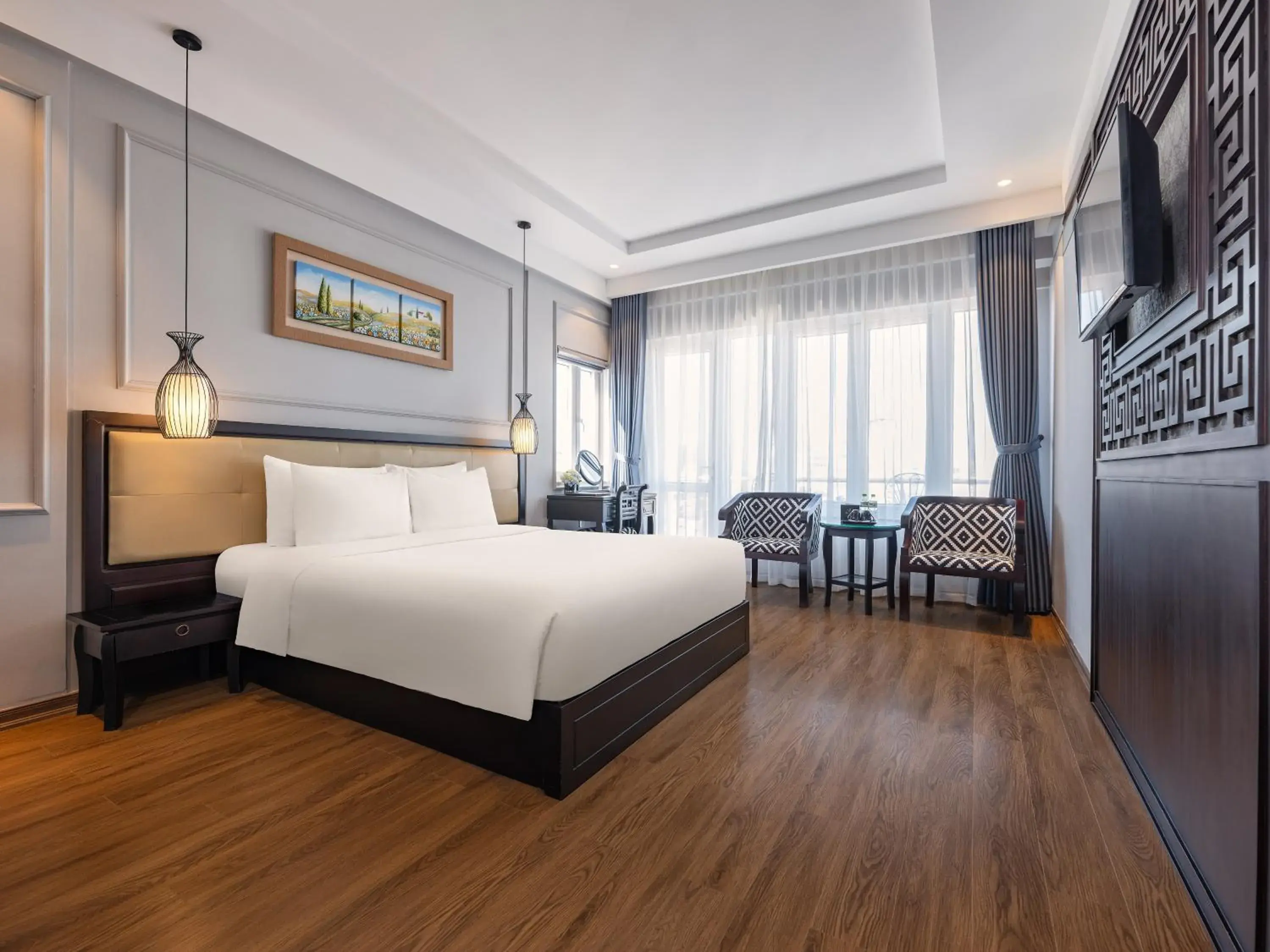 Deluxe Double or Twin Room with City View in Hue Serene Palace Hotel Deluxe Double or Twin Room with City View in Hue Serene Palace Hotel
