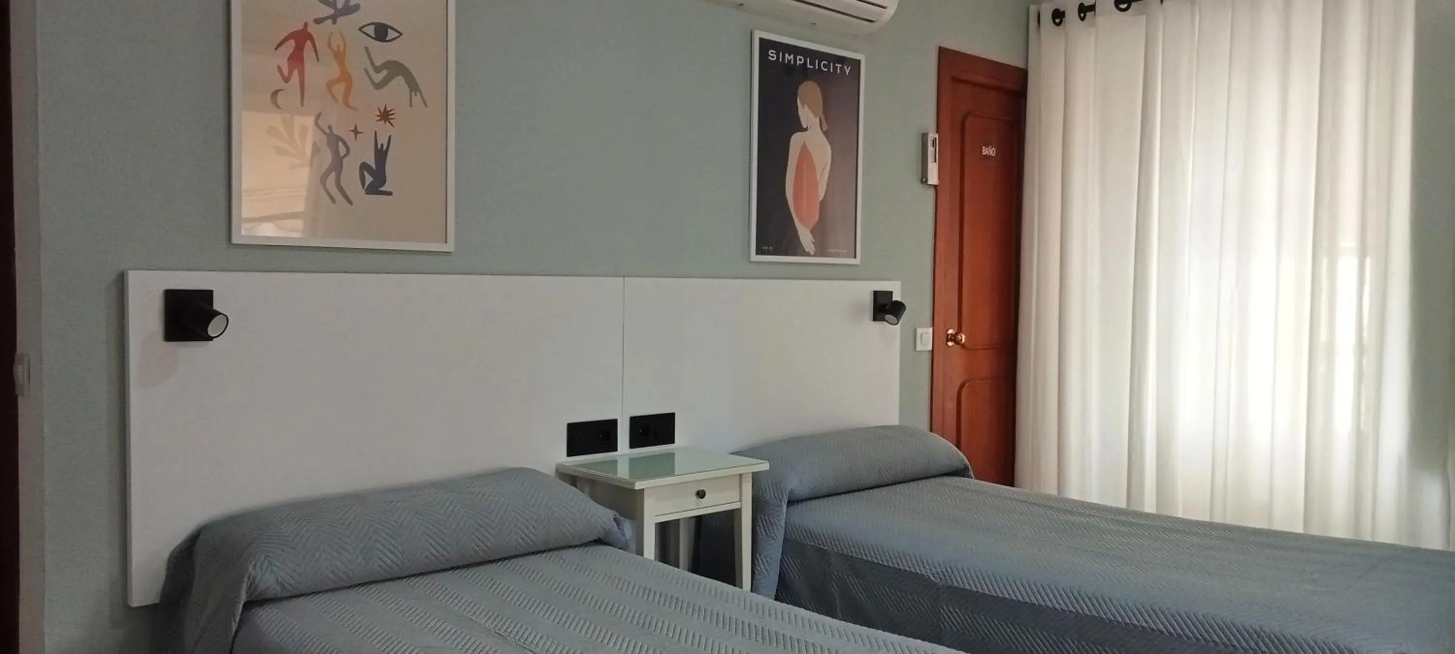 Bed in Hostal Bahía