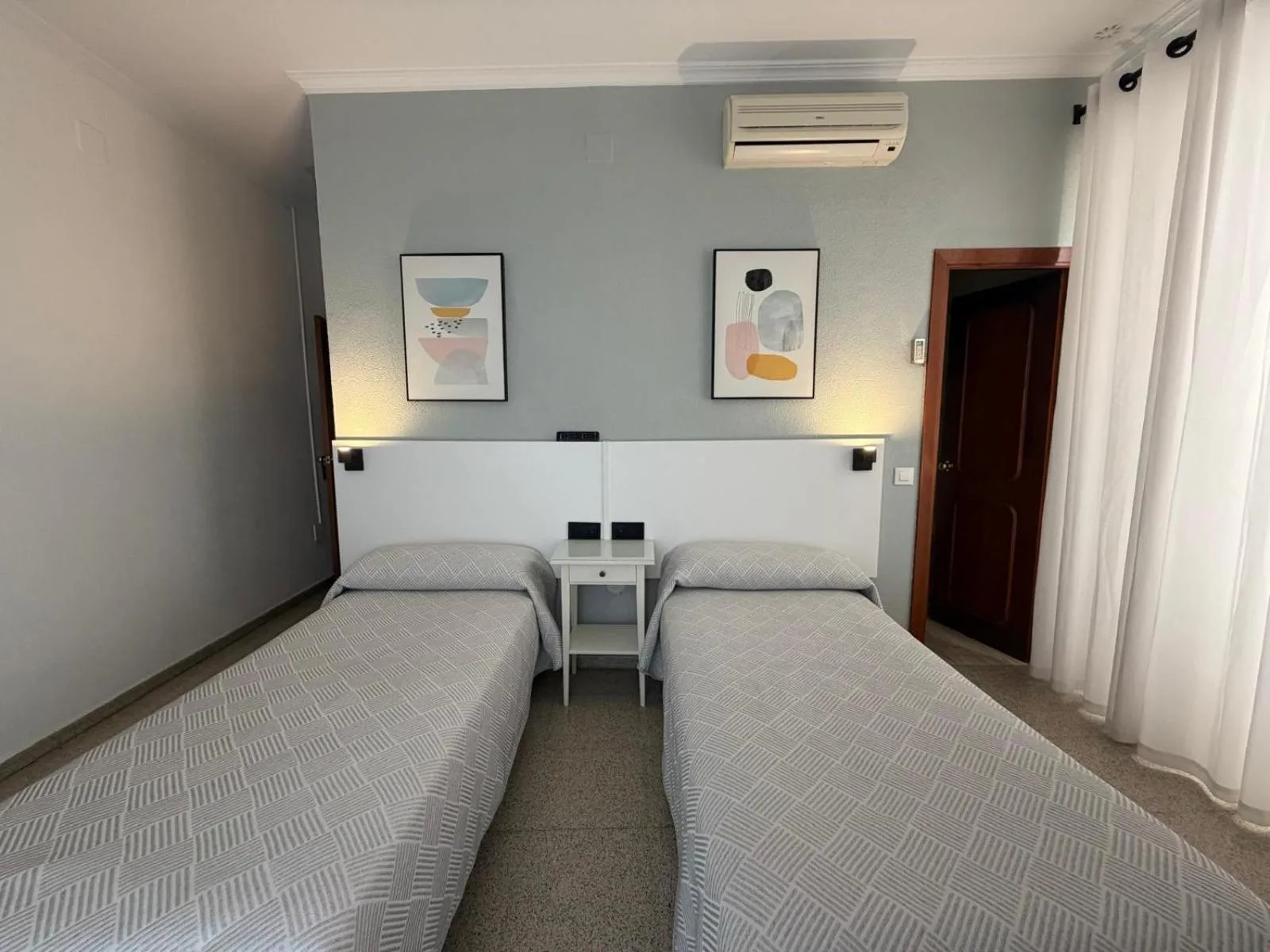 Photo of the whole room, Bed in Hostal Bahía