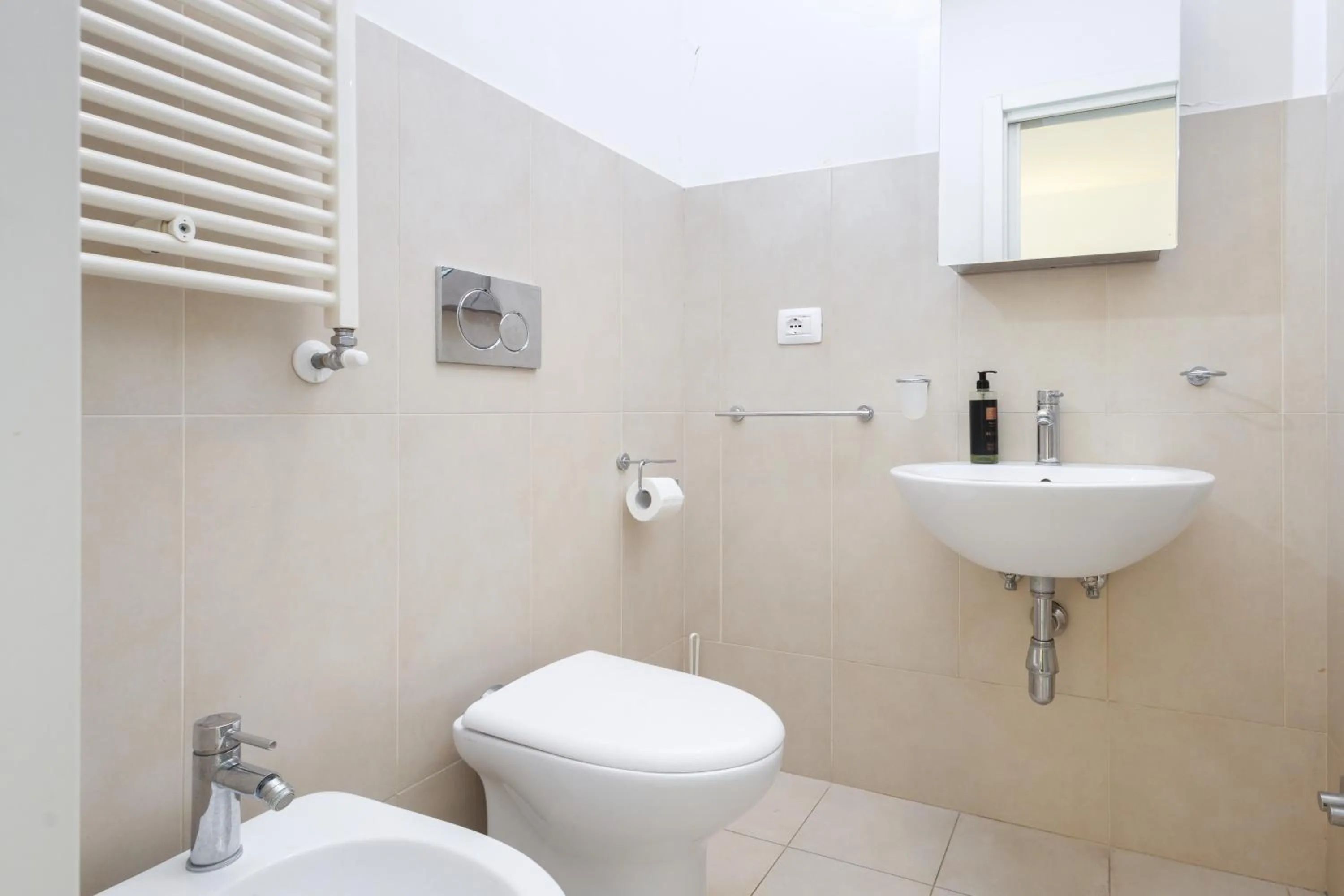 Shower in San Luigi - Residenza Gemelli