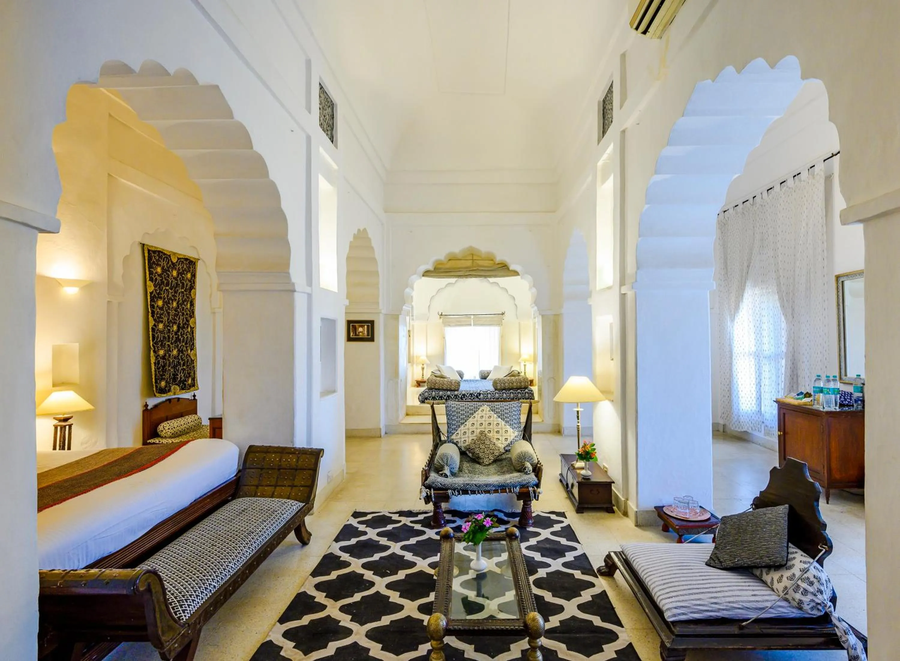 Bed in Neemrana Fort-Palace