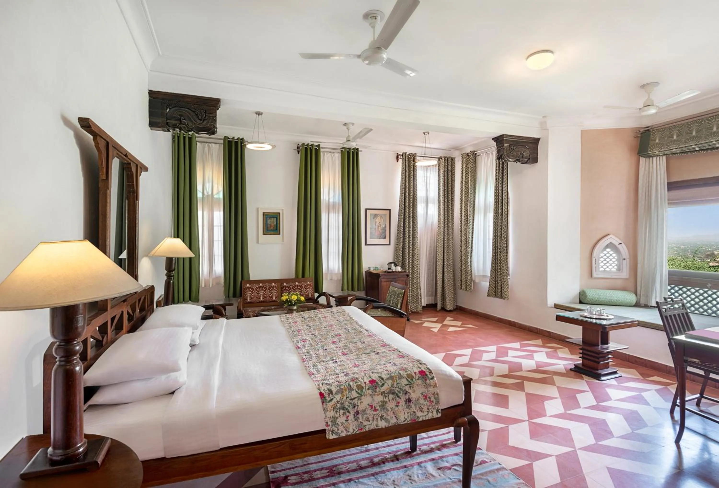 Bed in Neemrana Fort-Palace