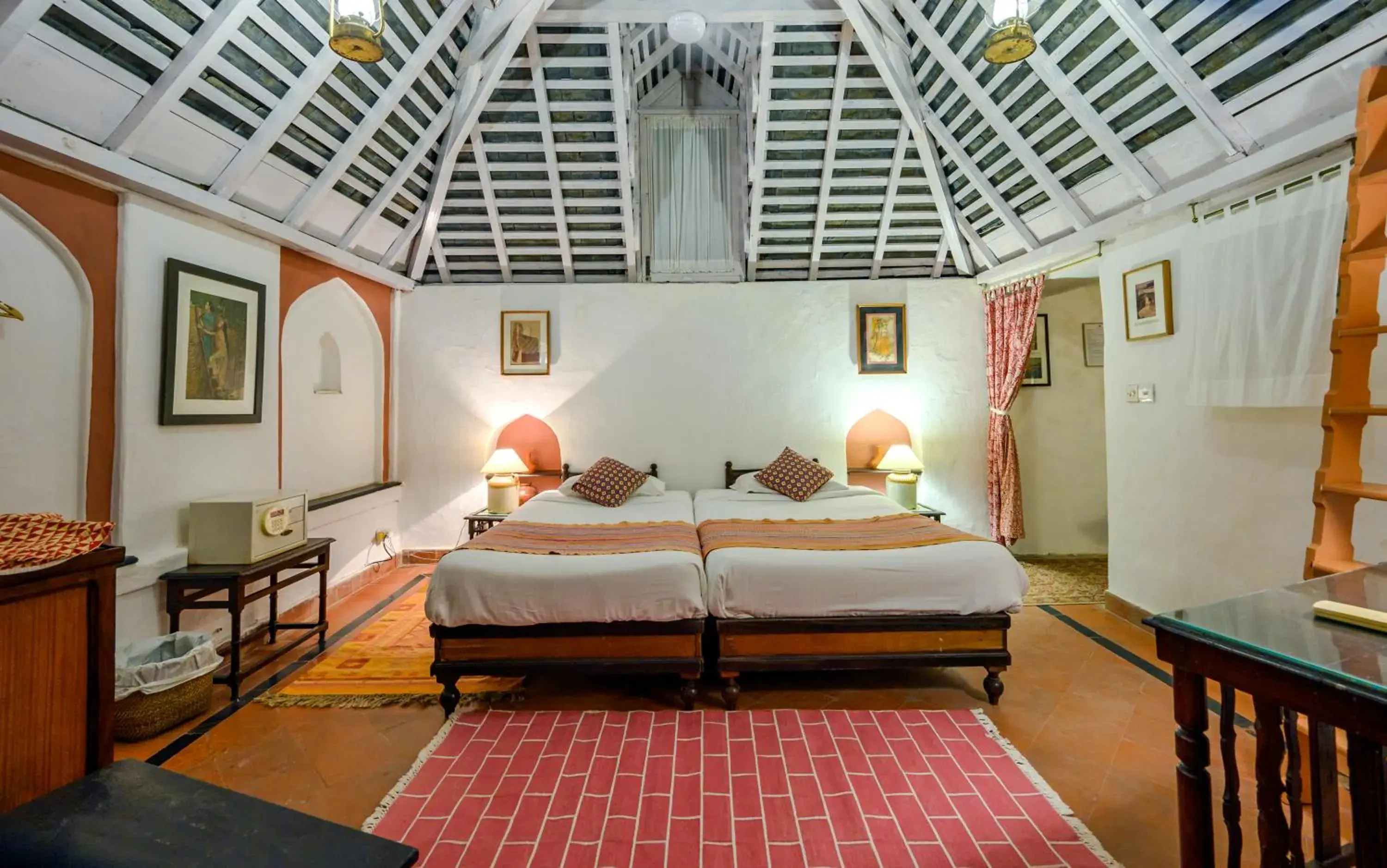 Bed in Neemrana Fort-Palace Bed in Neemrana Fort-Palace