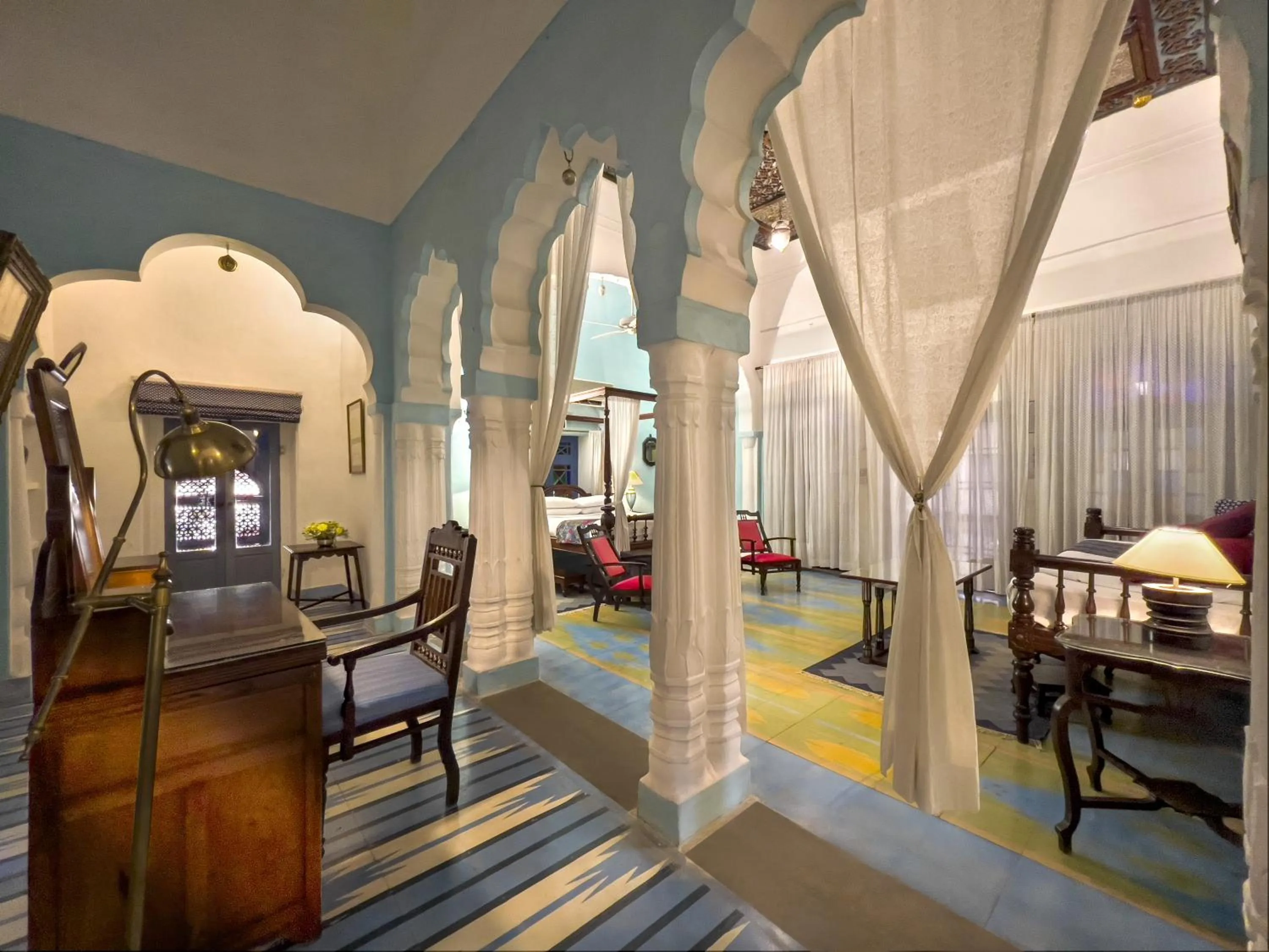 Bed in Neemrana Fort-Palace