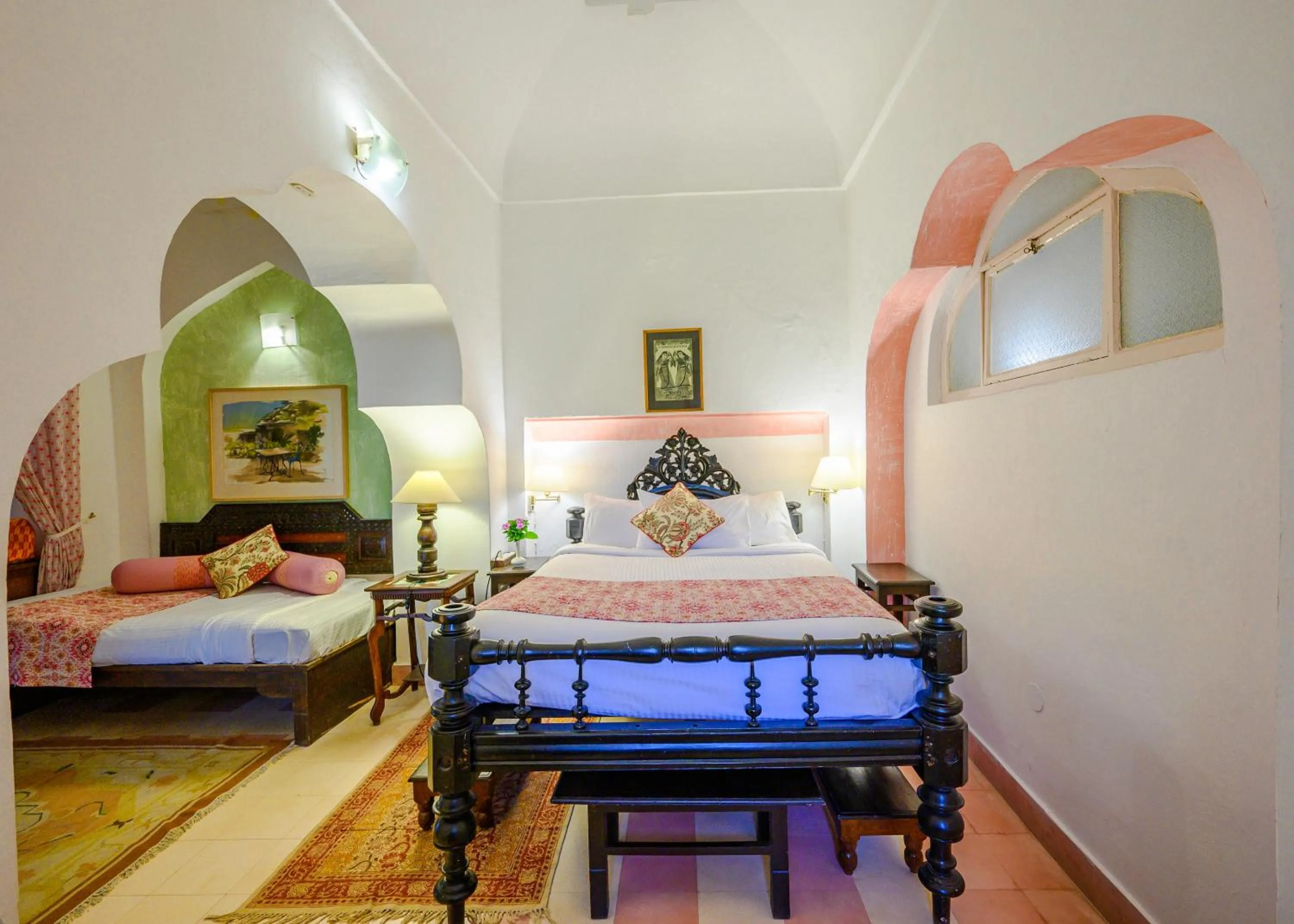 Bed in Neemrana Fort-Palace