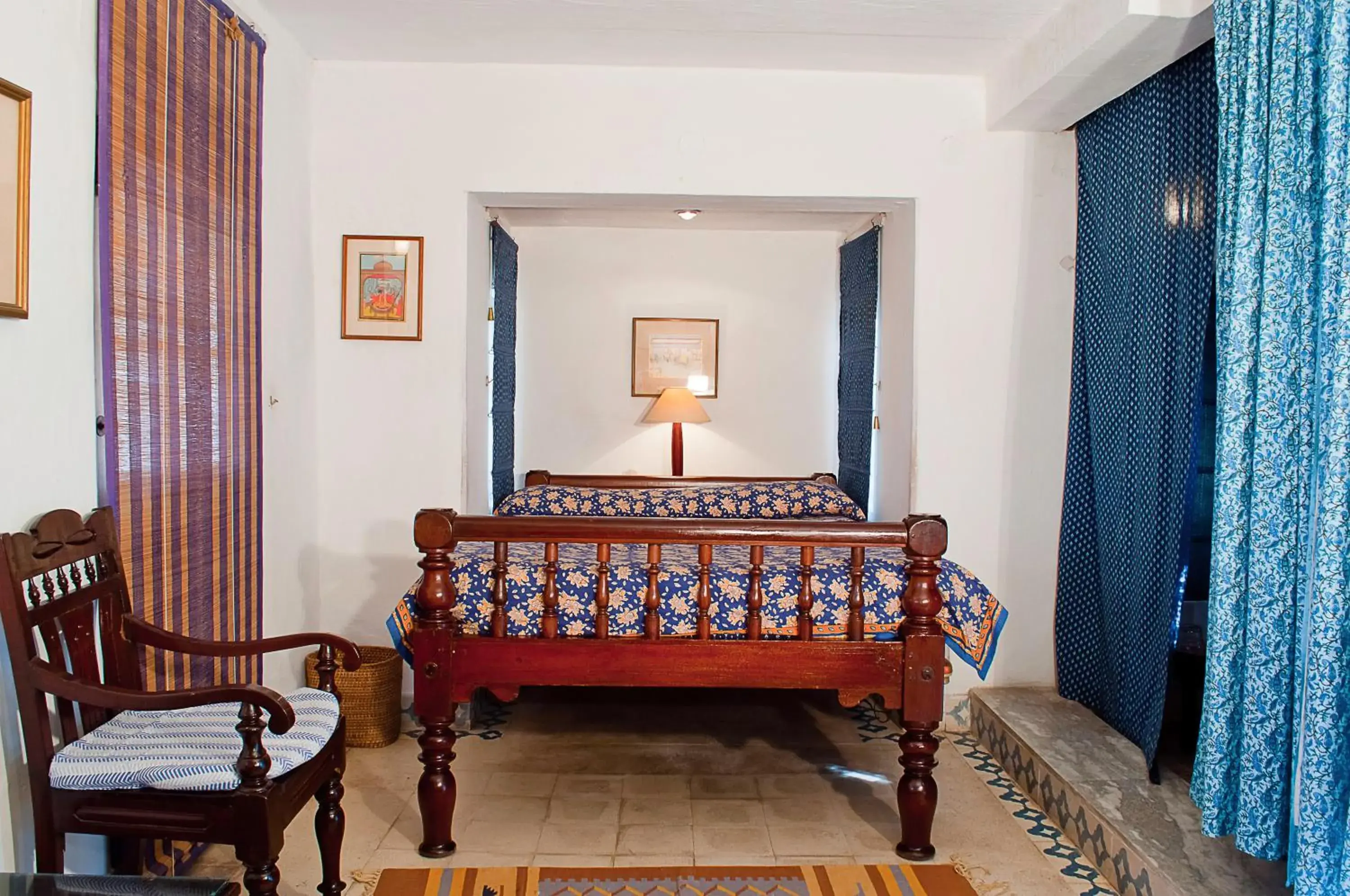 Bed in Neemrana Fort-Palace Bed in Neemrana Fort-Palace