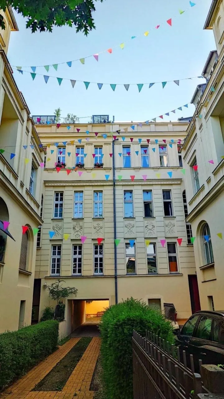 Property building in Appartement Cécile