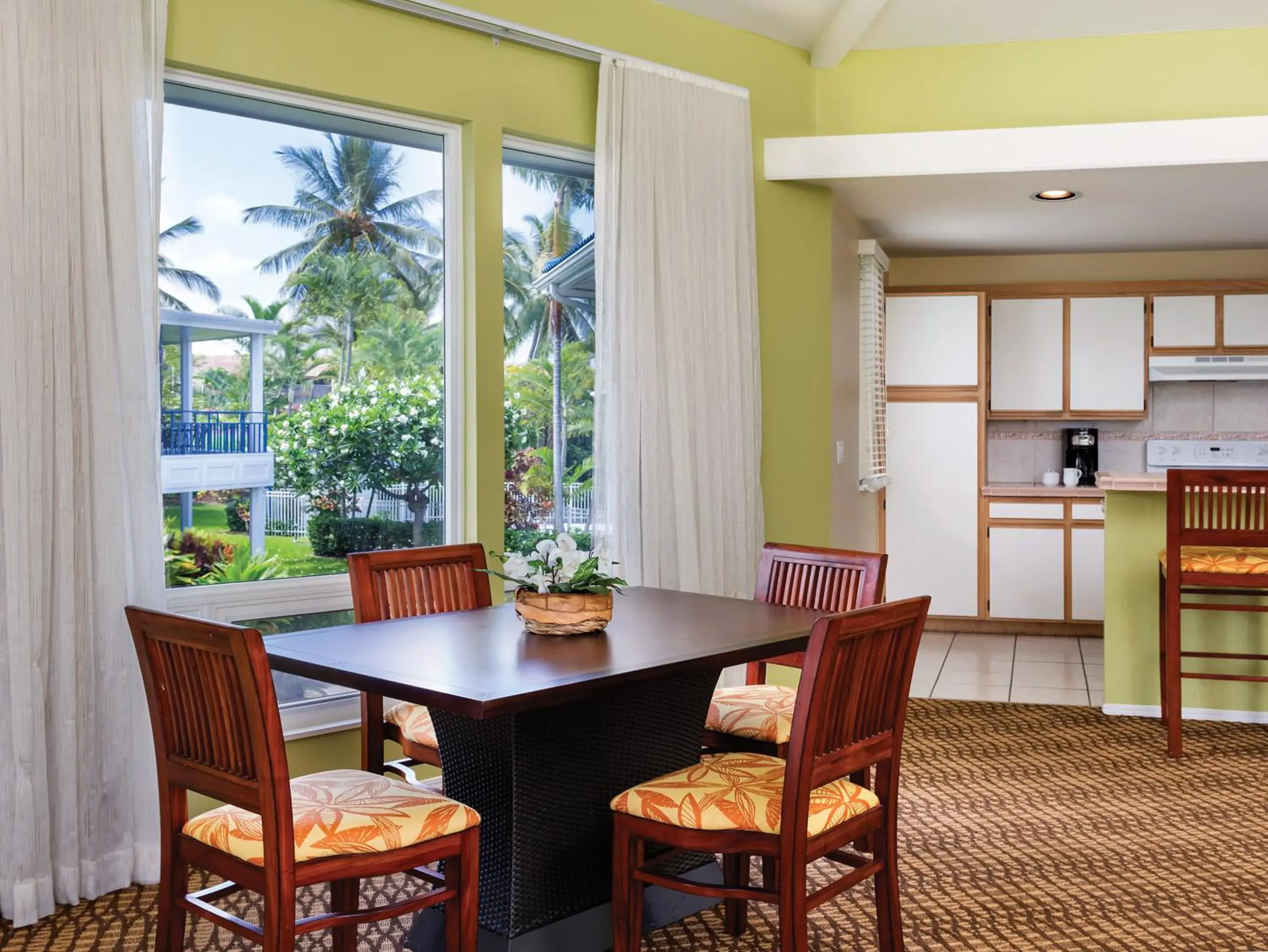 Food and drinks in Wyndham Mauna Loa Village Food and drinks in Wyndham Mauna Loa Village