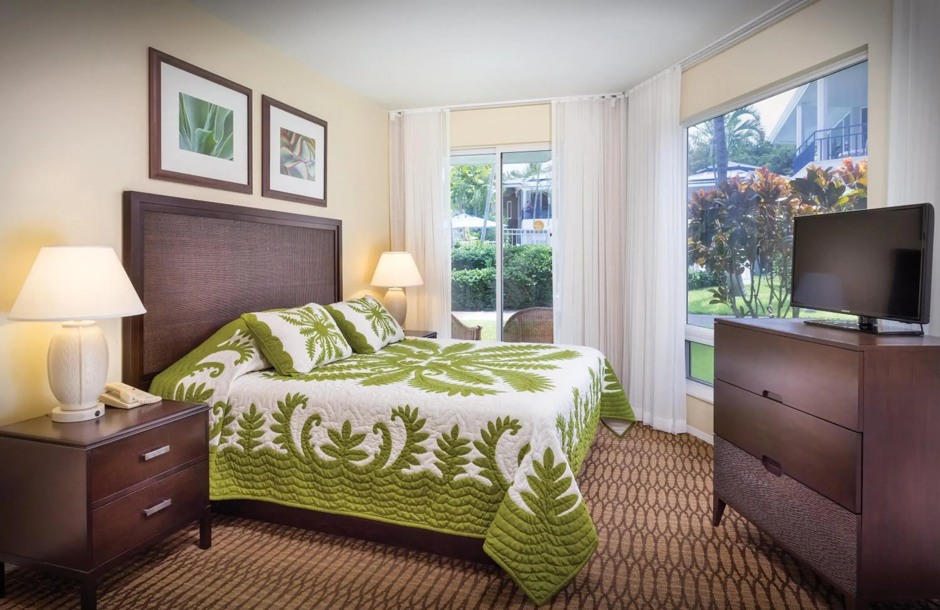 Photo of the whole room, Bed in Wyndham Mauna Loa Village Photo of the whole room, Bed in Wyndham Mauna Loa Village