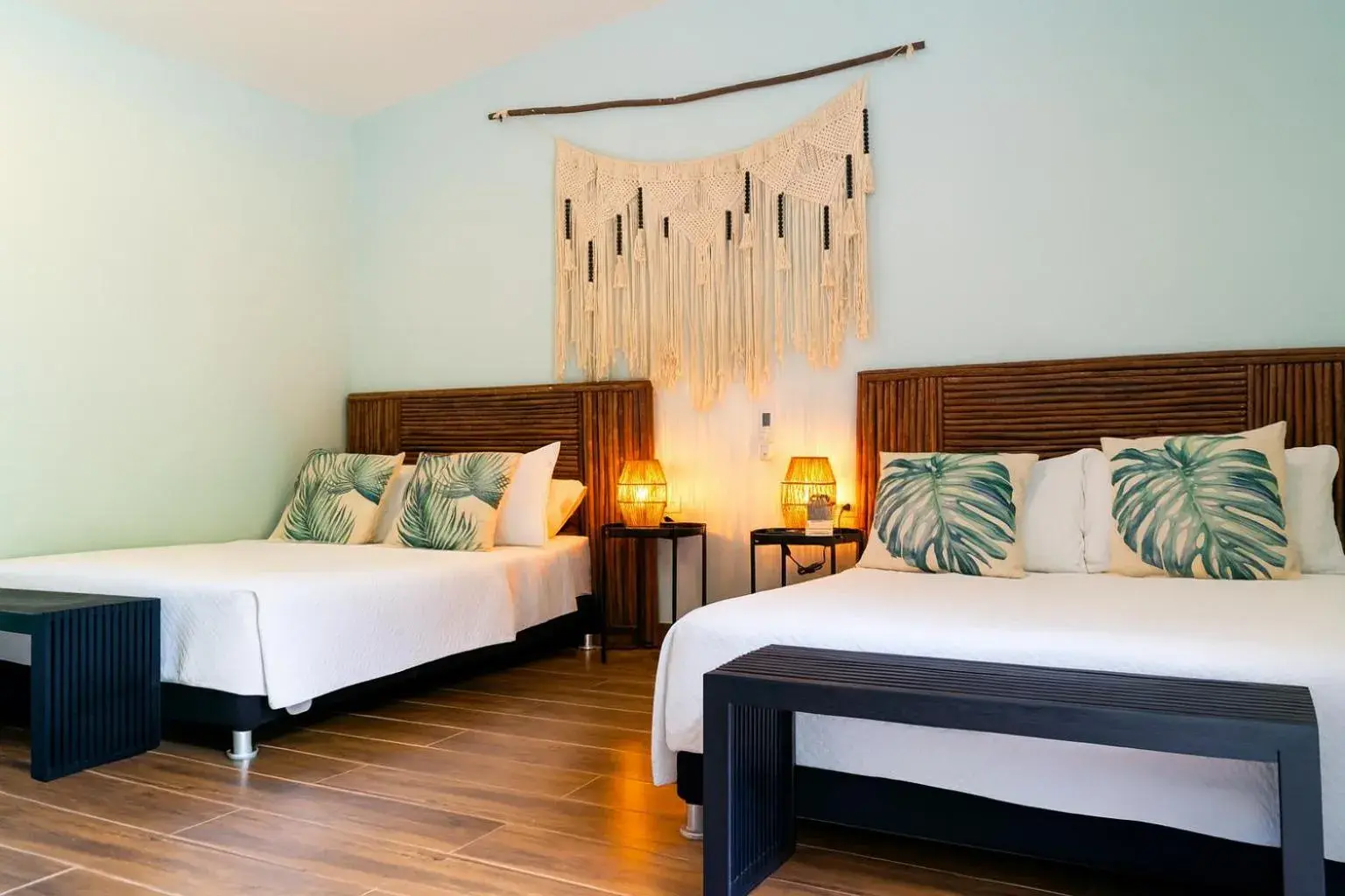 Deluxe Quadruple Room in Fragata Island House Deluxe Quadruple Room in Fragata Island House
