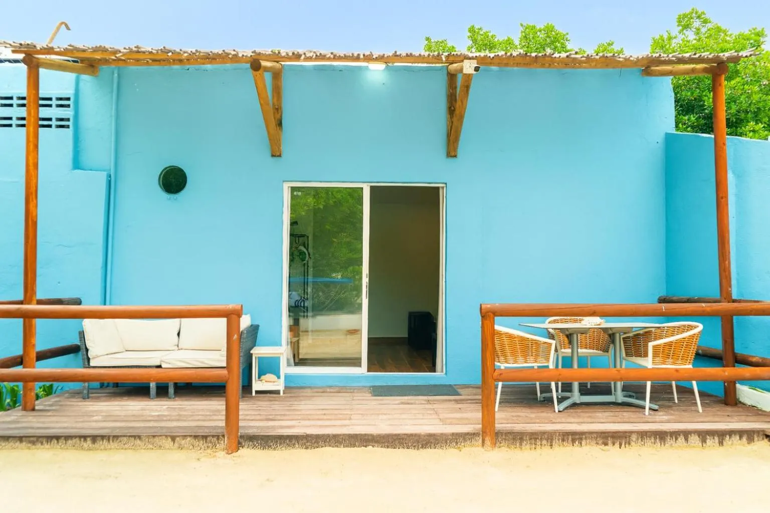 Patio in Fragata Island House