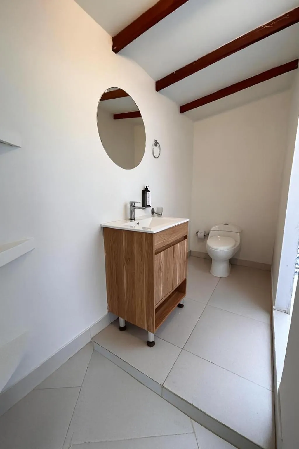 Bathroom in Fragata Island House