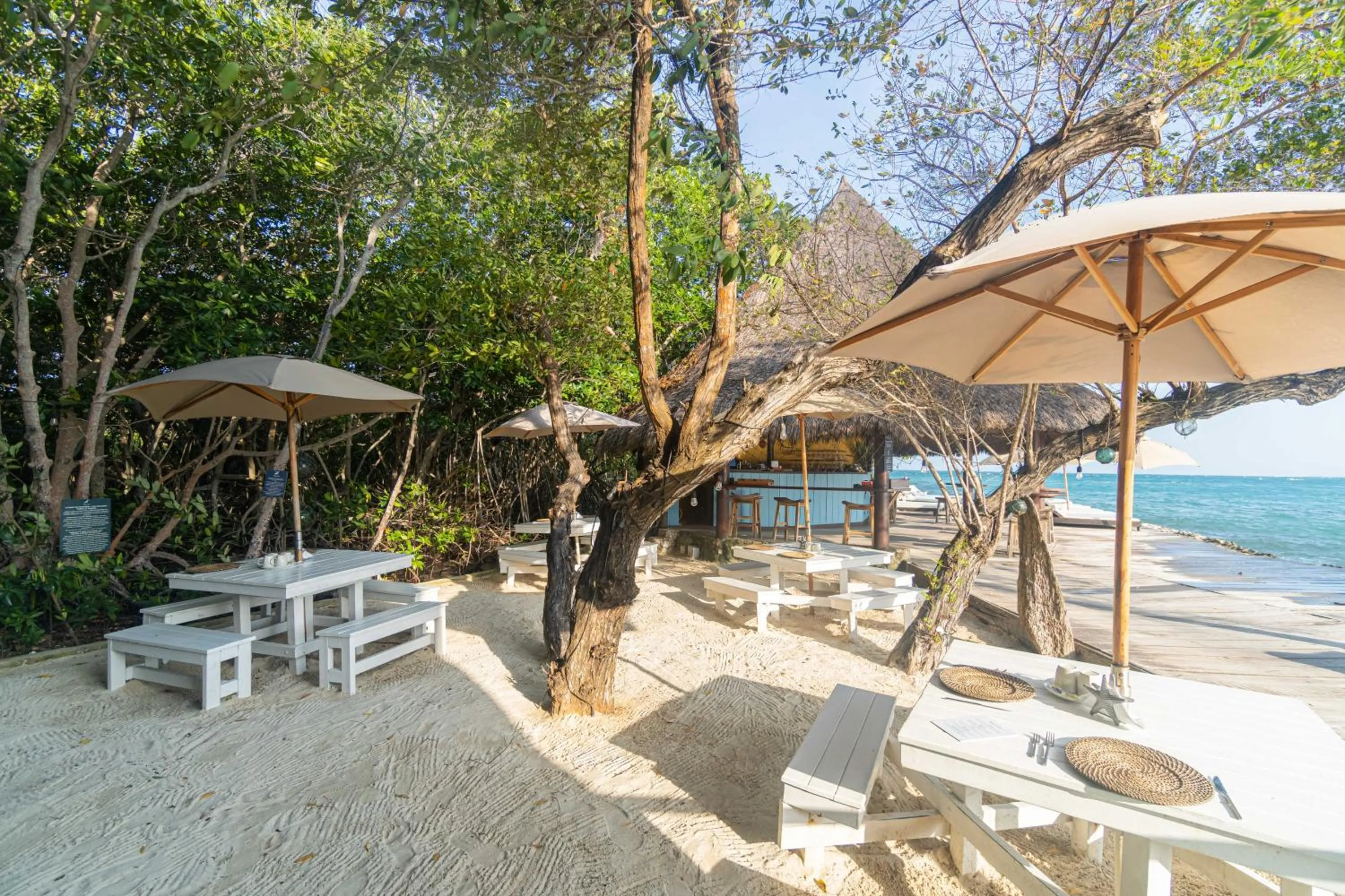 Restaurant/places to eat in Fragata Island House