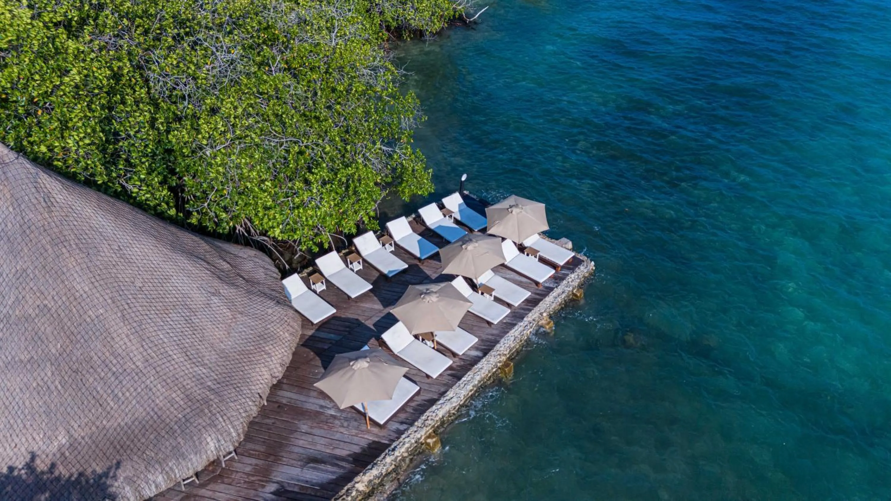 sunbed in Fragata Island House