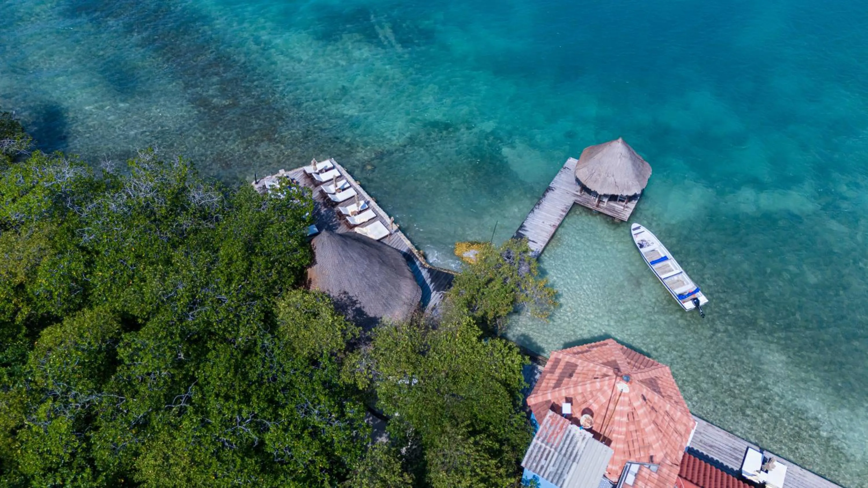 Property building in Fragata Island House