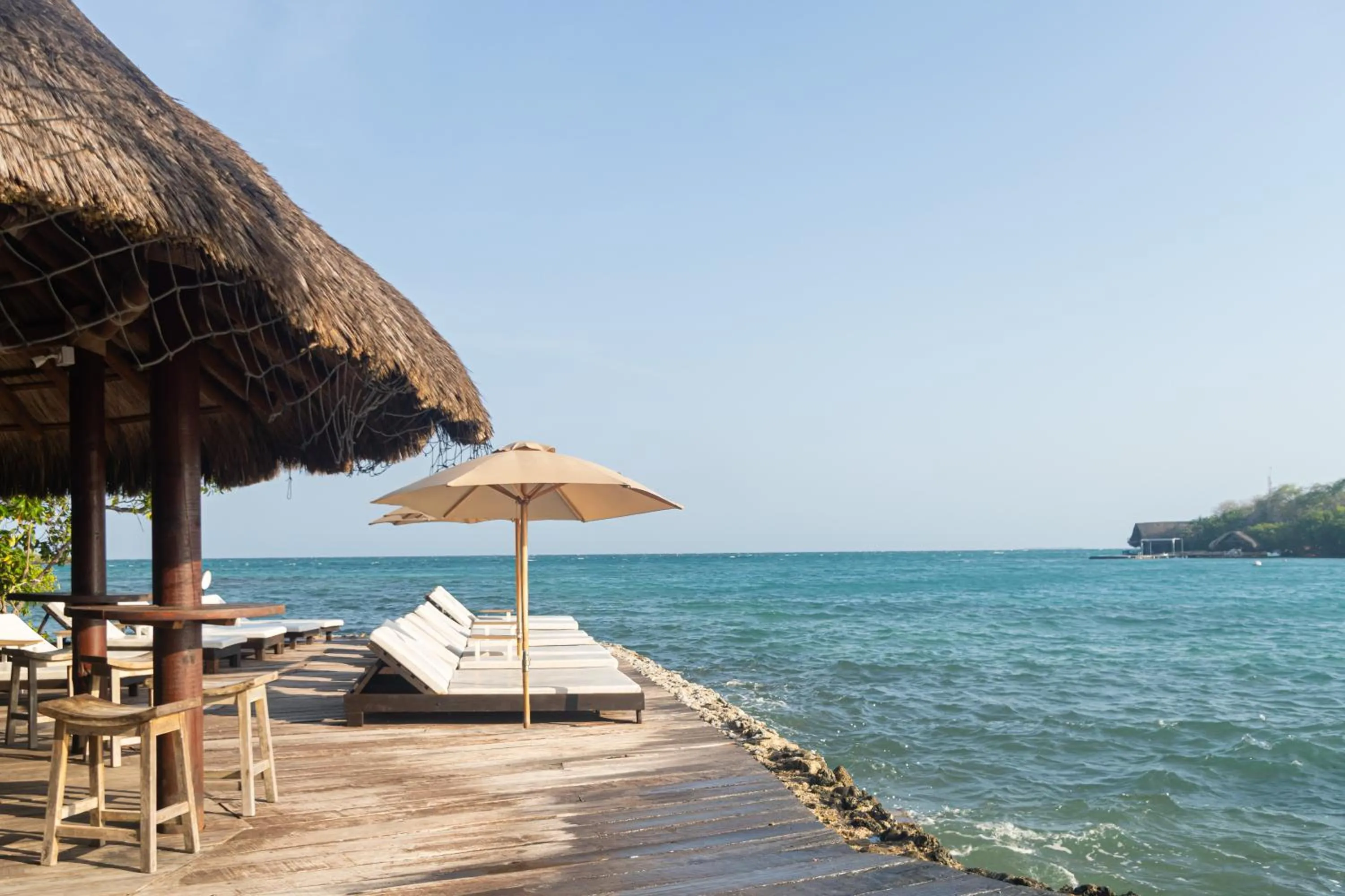 Lounge or bar in Fragata Island House