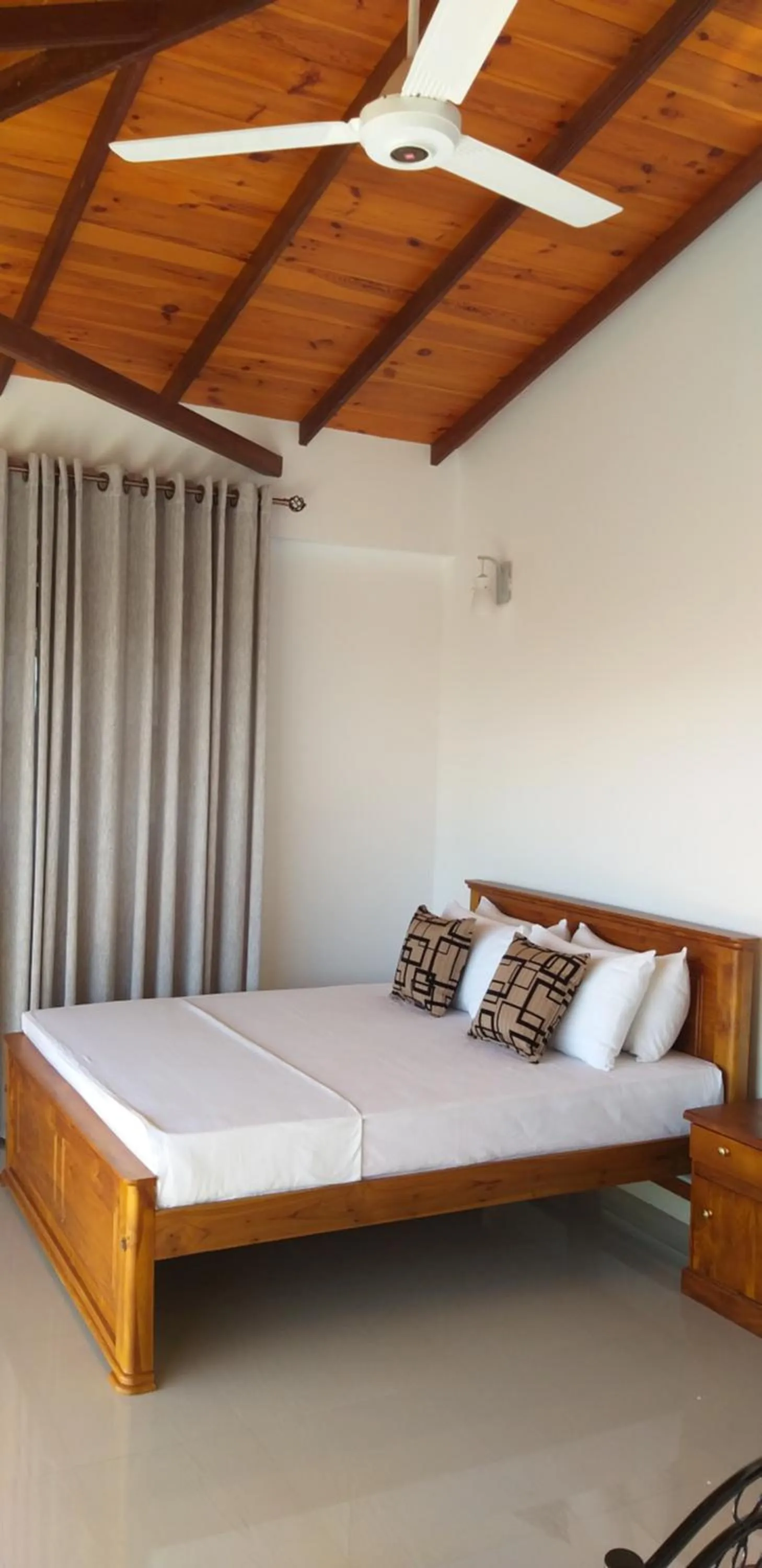 Bed in Mahaweli King's Villa