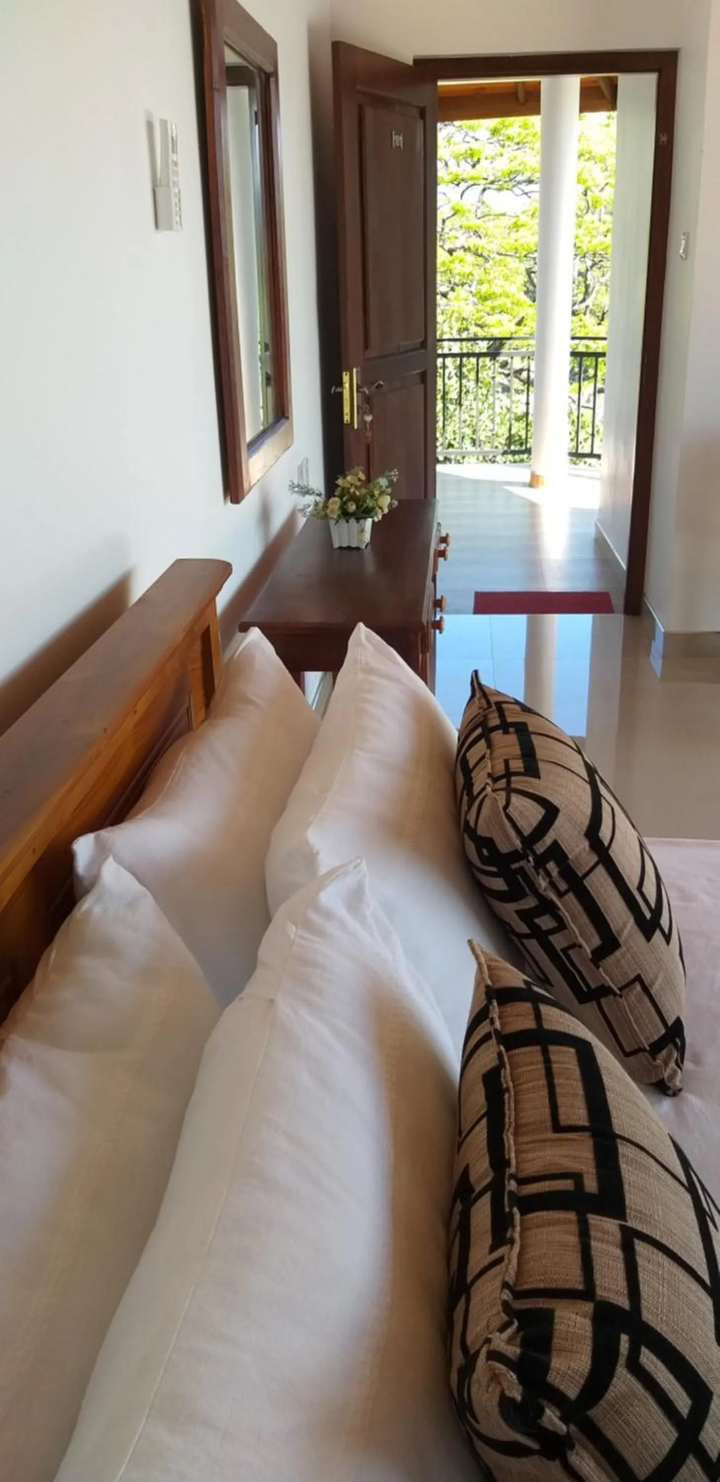 Bed in Mahaweli King's Villa