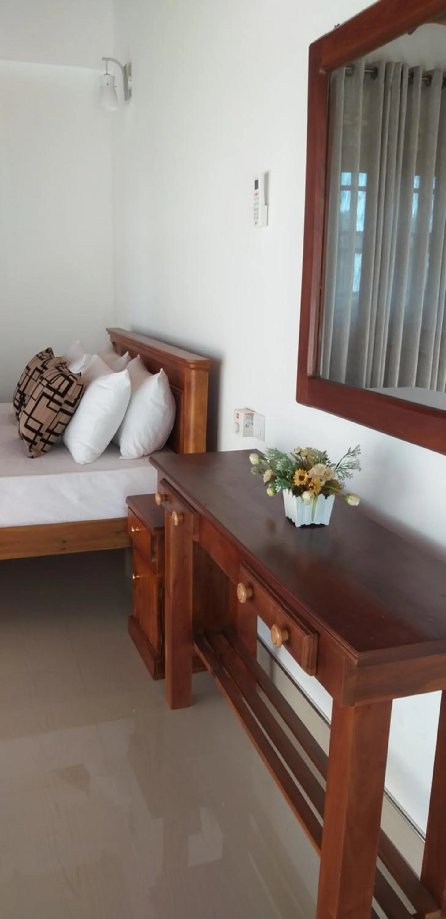 Bed in Mahaweli King's Villa