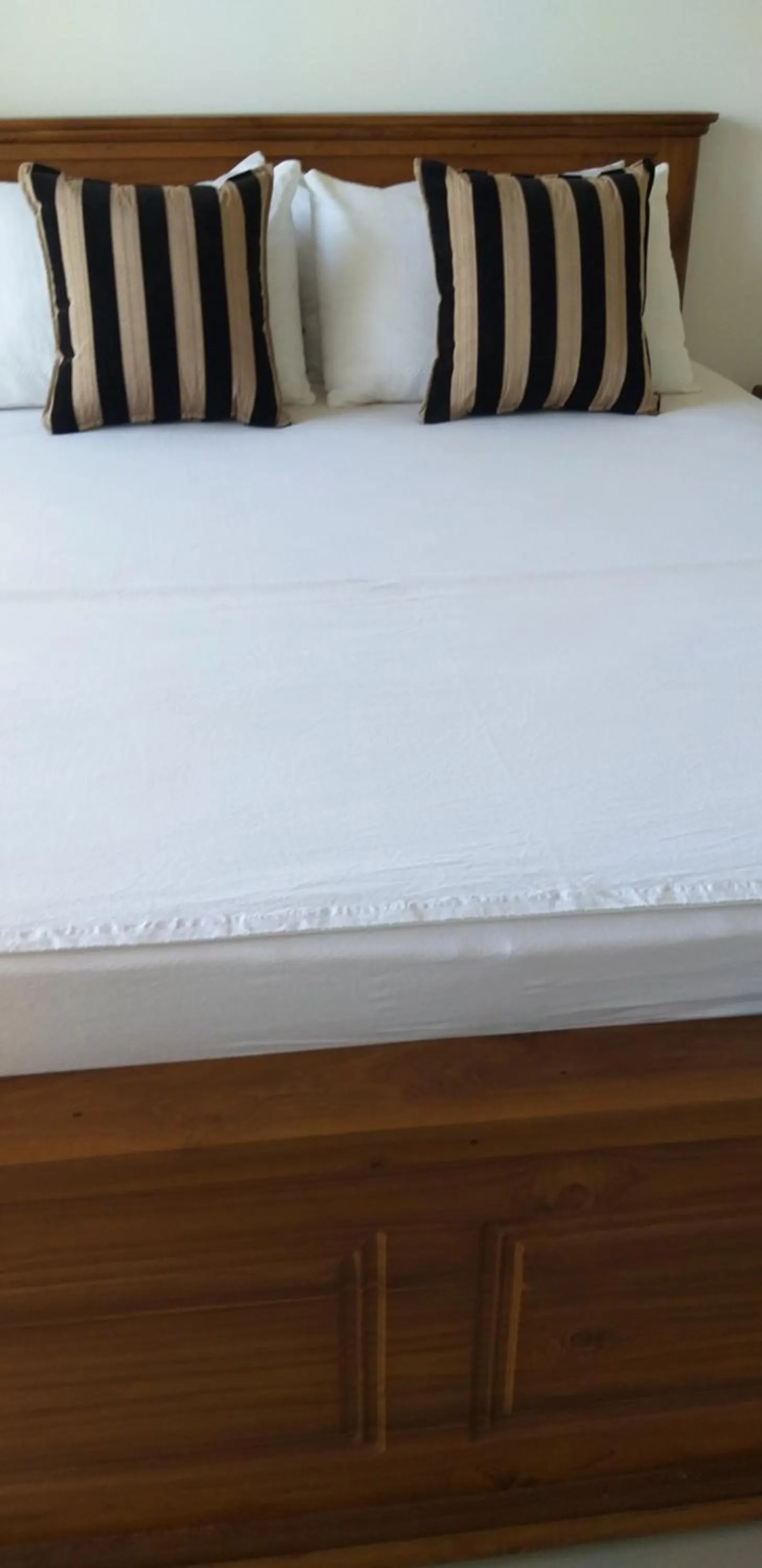 Bed in Mahaweli King's Villa