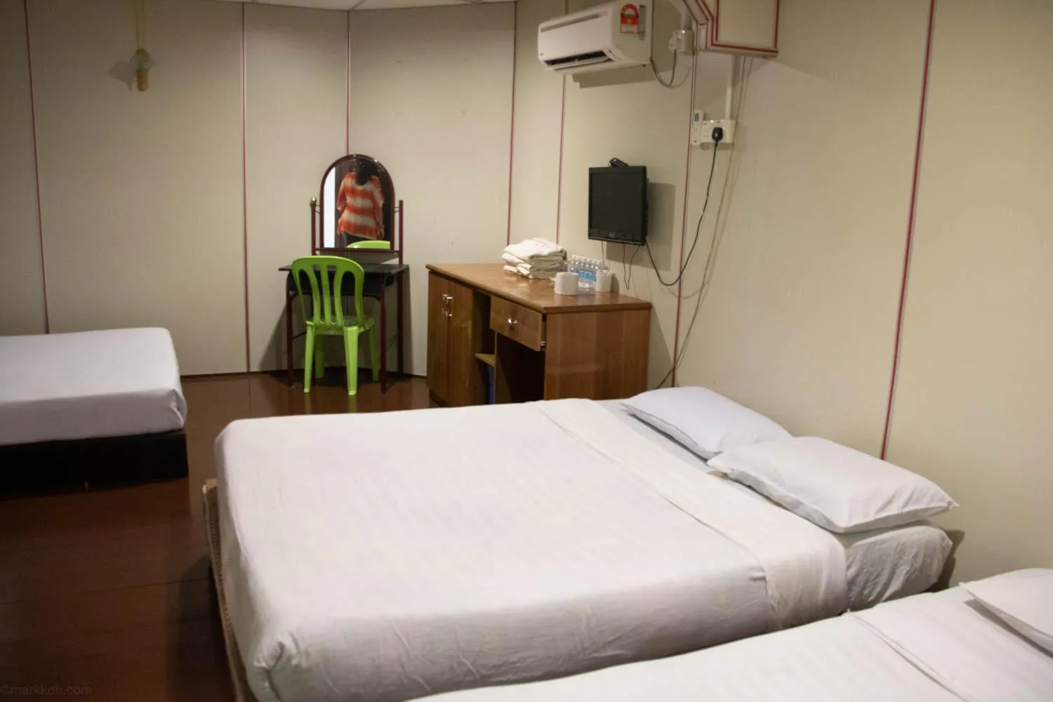 Bed in Sea Lion Pulau Ketam Inn