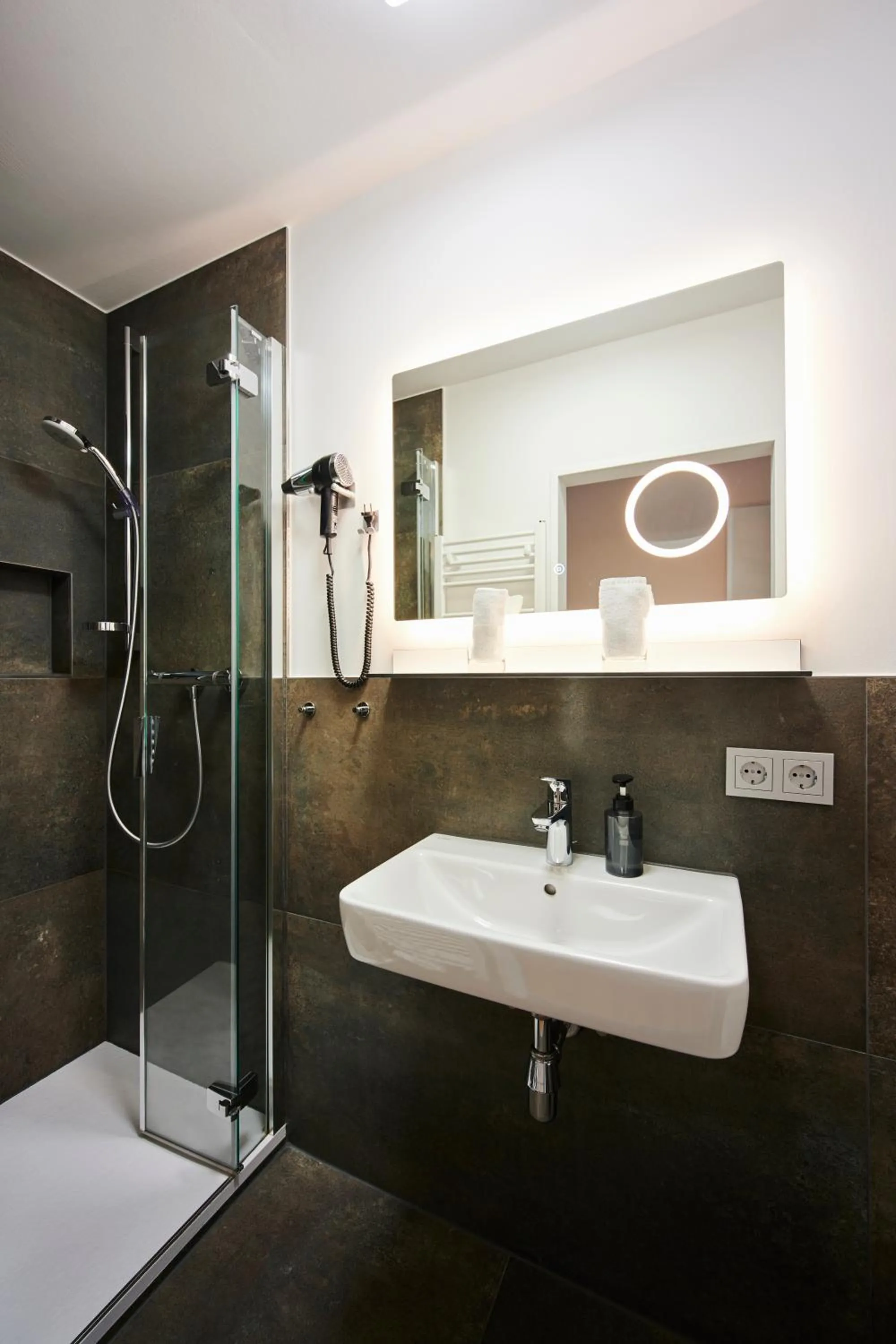 Shower in Art Hotel Eifel
