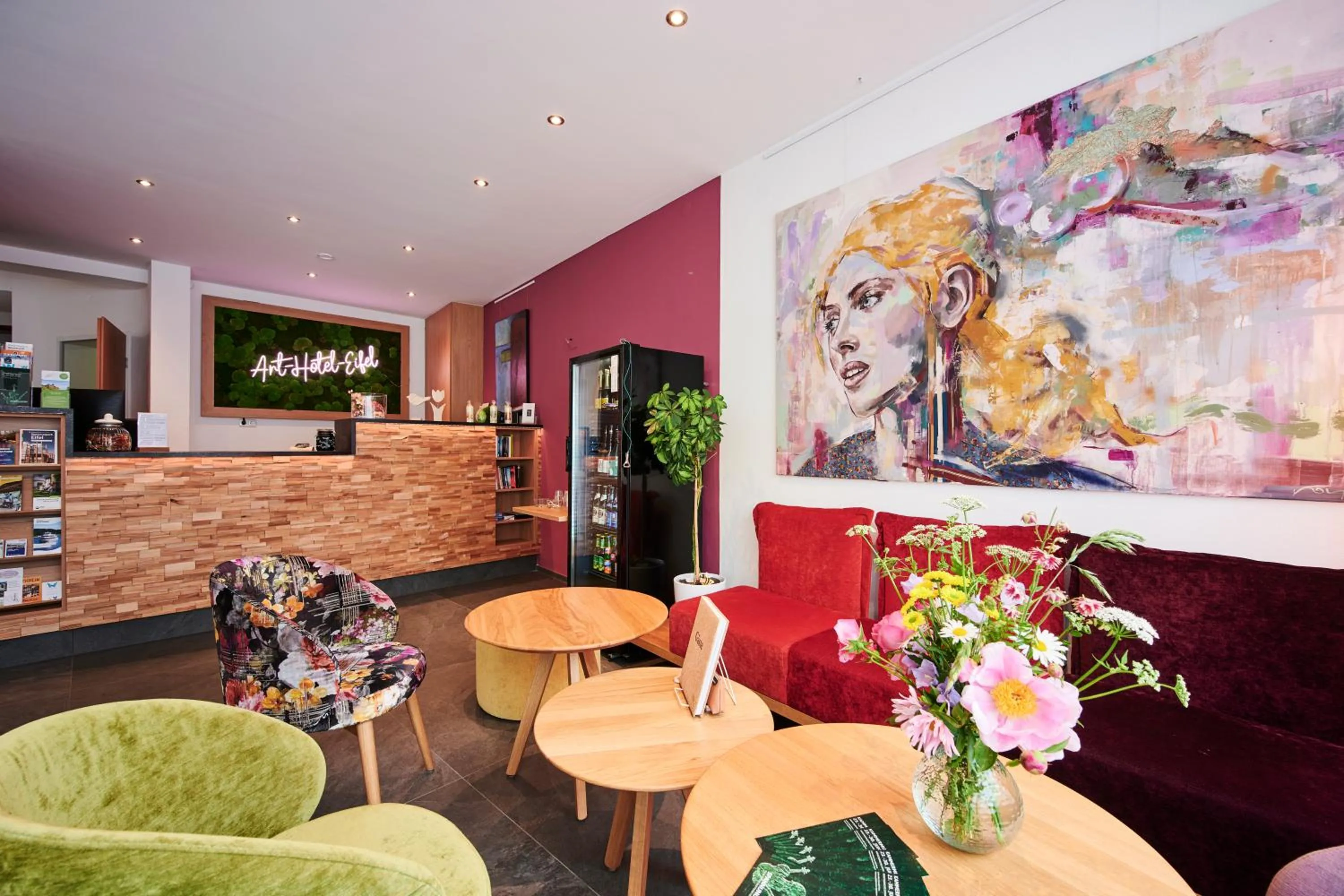Lobby or reception in Art Hotel Eifel