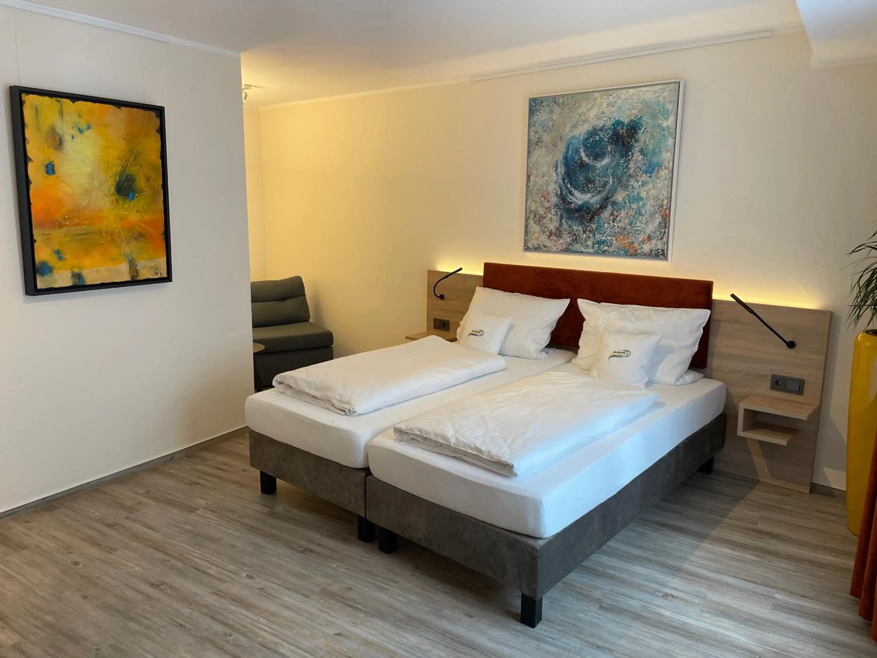 Photo of the whole room, Bed in Art Hotel Eifel