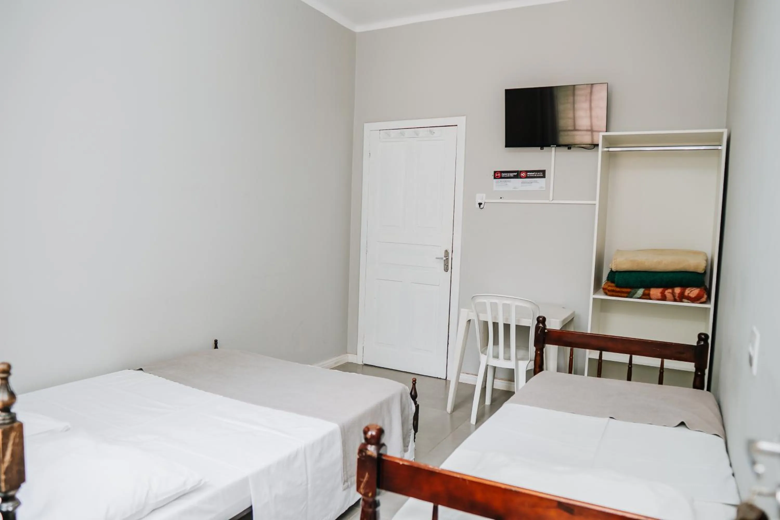 Photo of the whole room in Hotel Pinheirinho