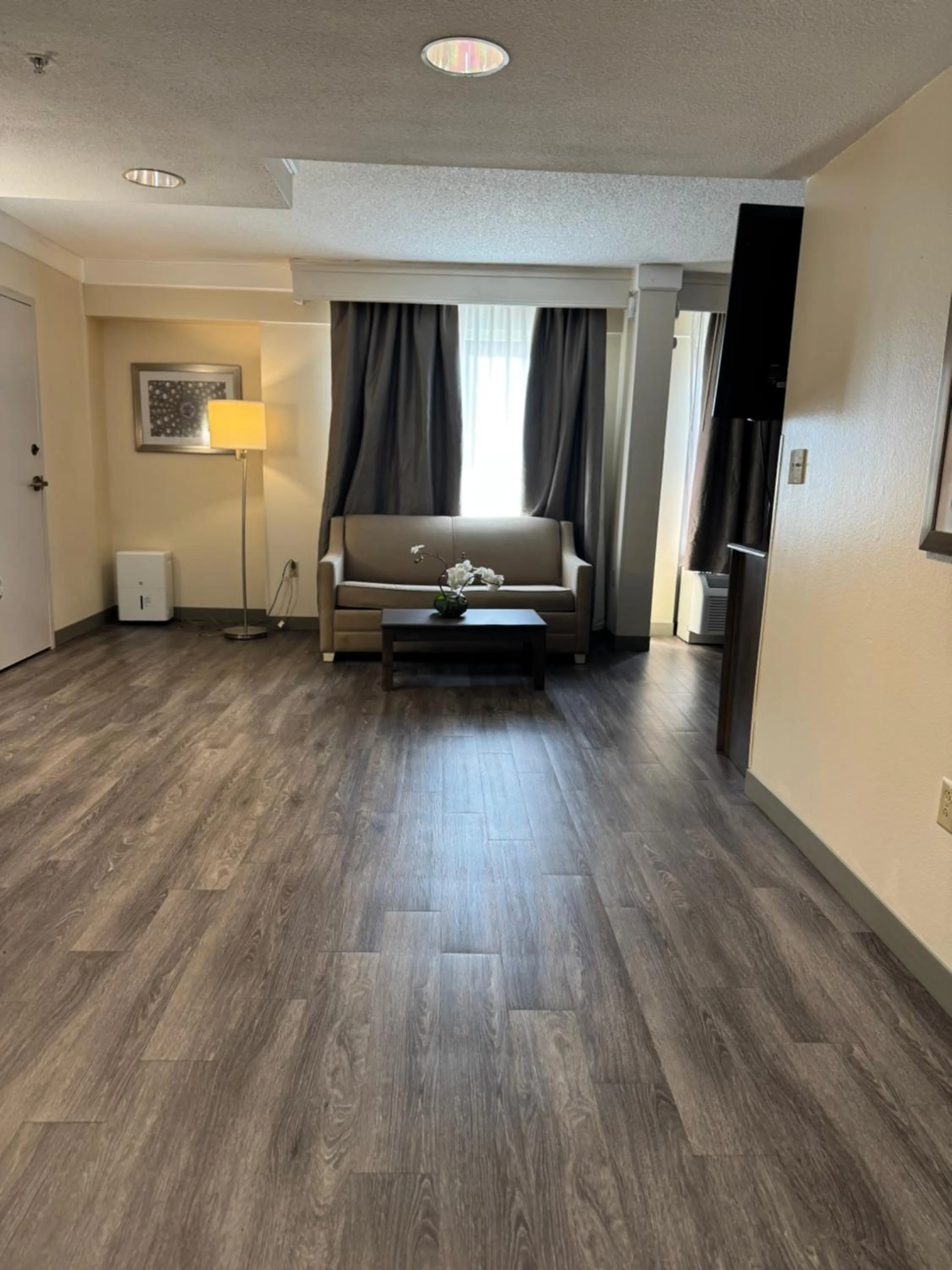 Suite King with Spa Bath Smoke Free in Red Roof PLUS Fort Myers