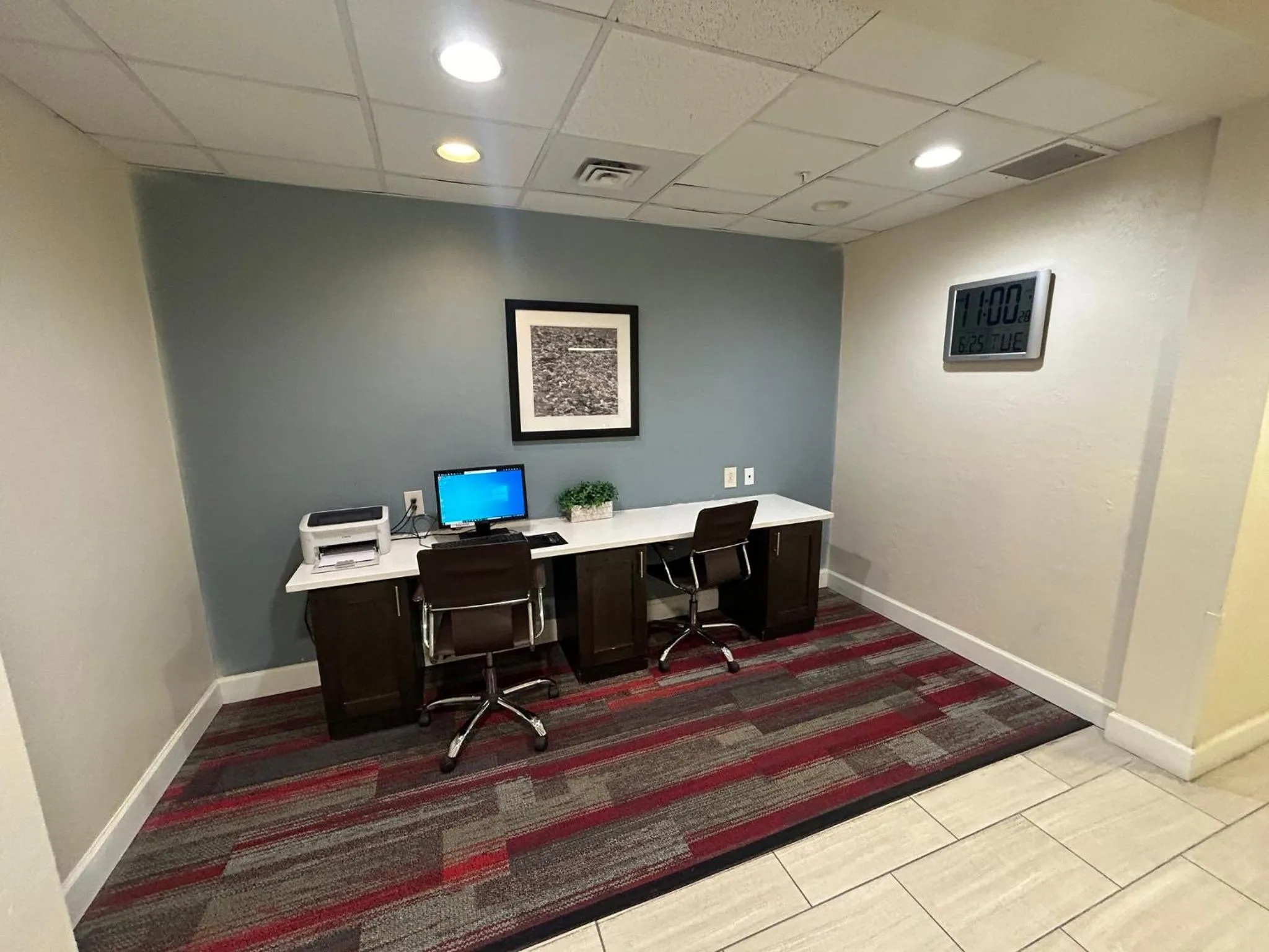 Business facilities in Red Roof PLUS Fort Myers