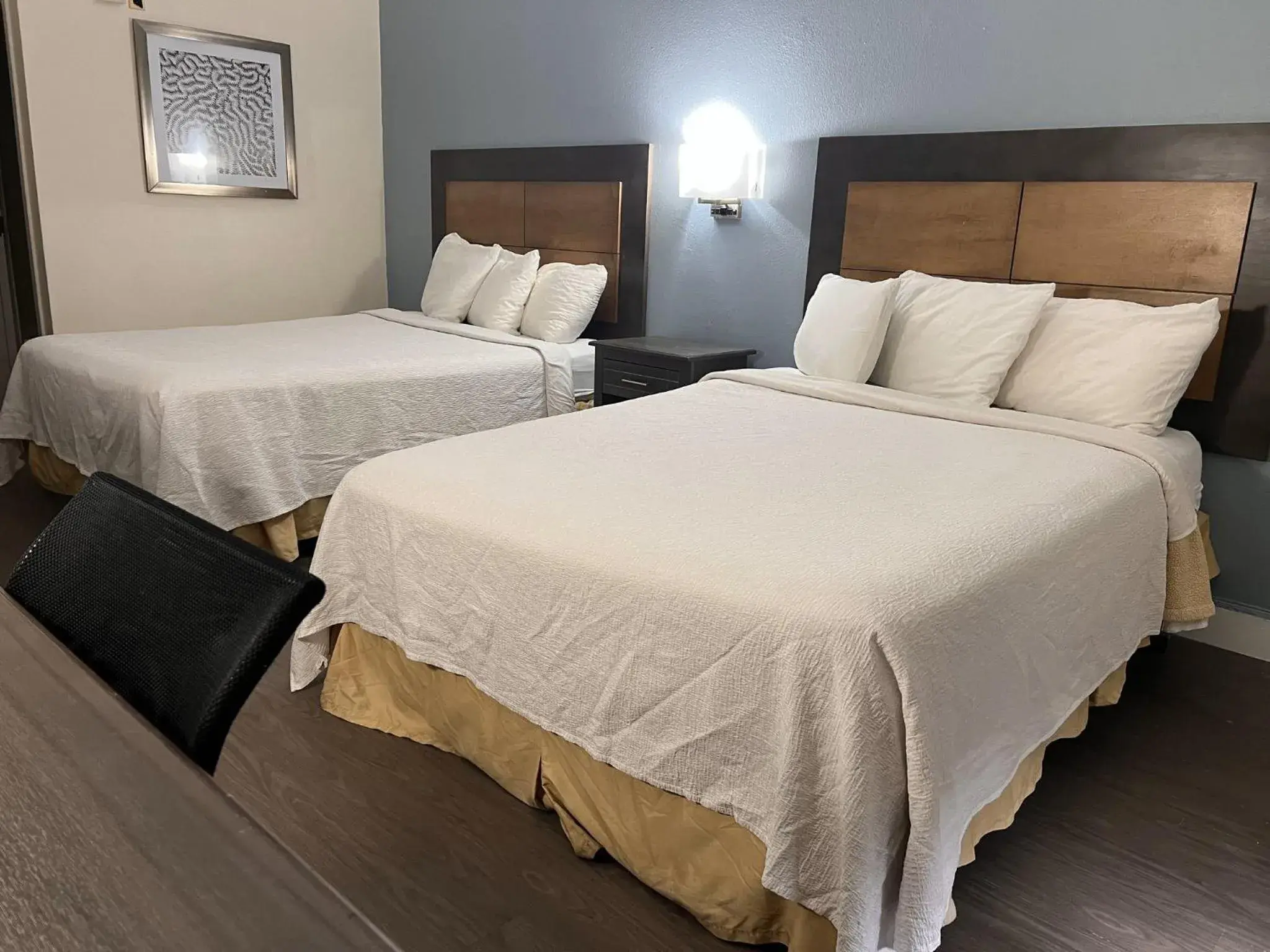 Photo of the whole room, Bed in Red Roof PLUS Fort Myers Photo of the whole room, Bed in Red Roof PLUS Fort Myers