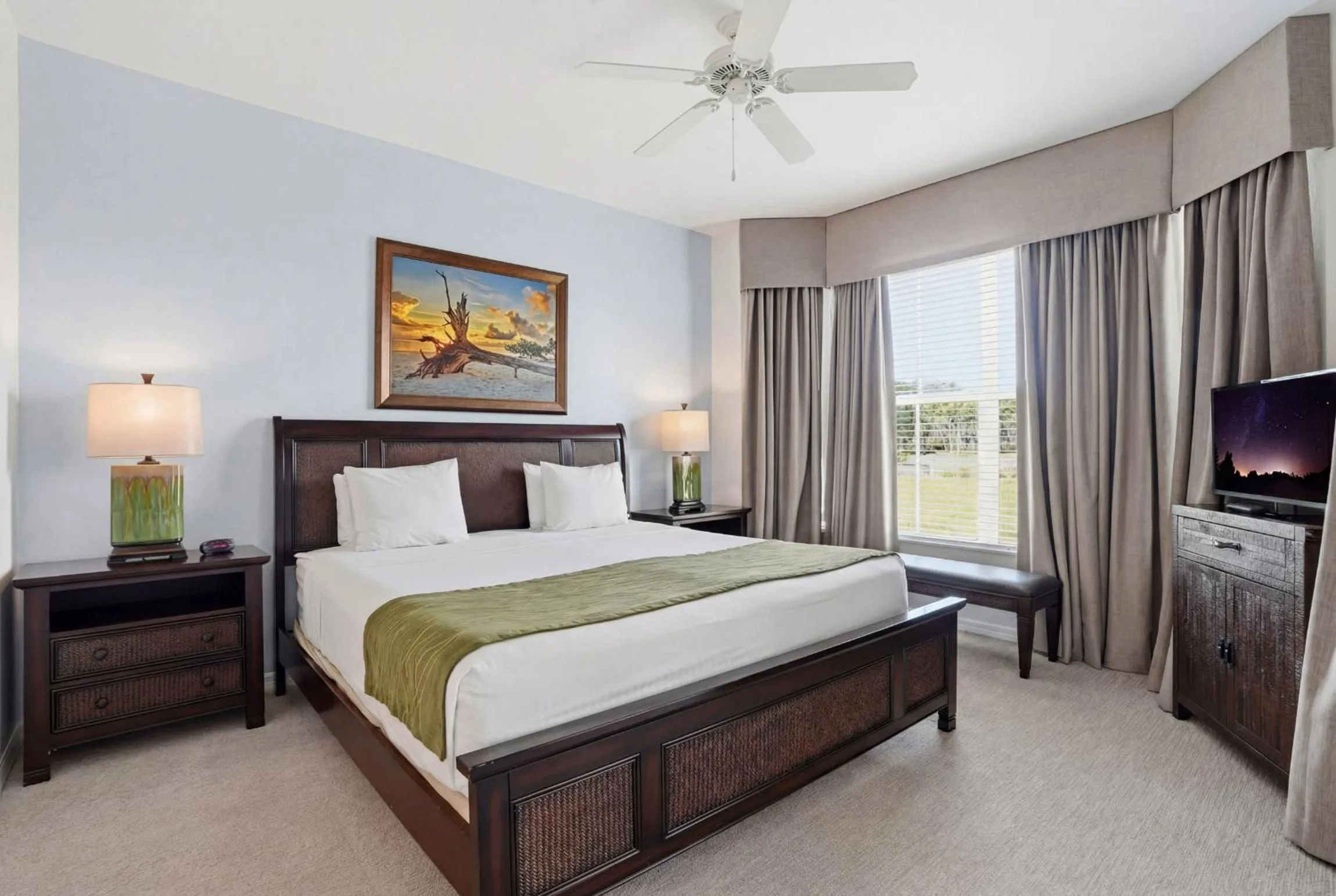 Bed in GreenLinks Golf Villas at Lely Resort