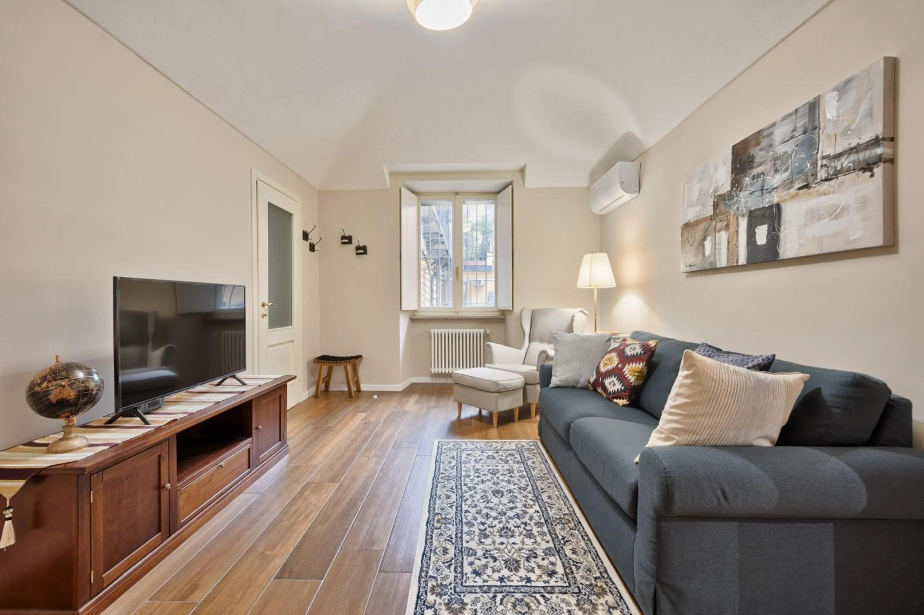 Seating area in GuestHost - Porta Susa Elegant & Design Apartment